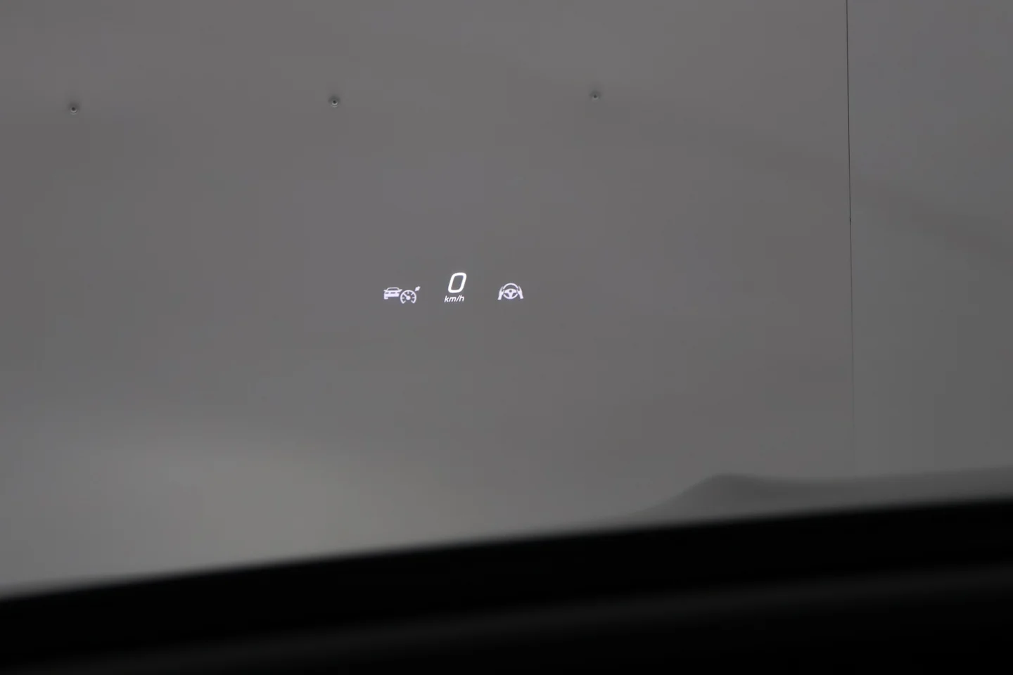 Car Image - zSMg2ikQm8q8U04Lr5DDN