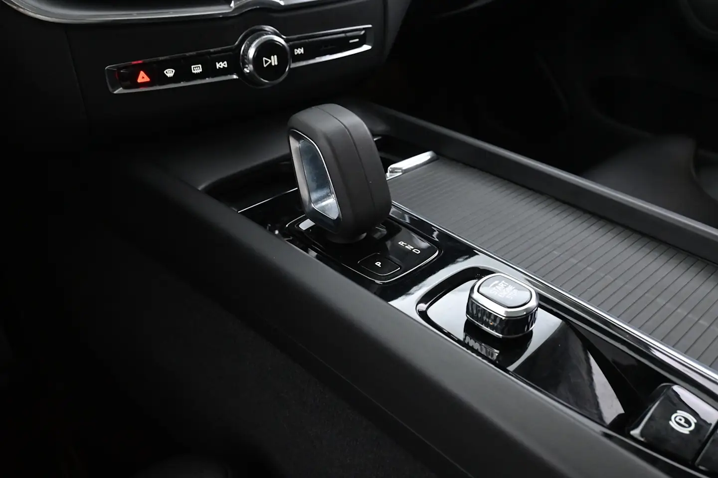 Car Image - 6WPo8wtjN9d2AjtzPdDnZd