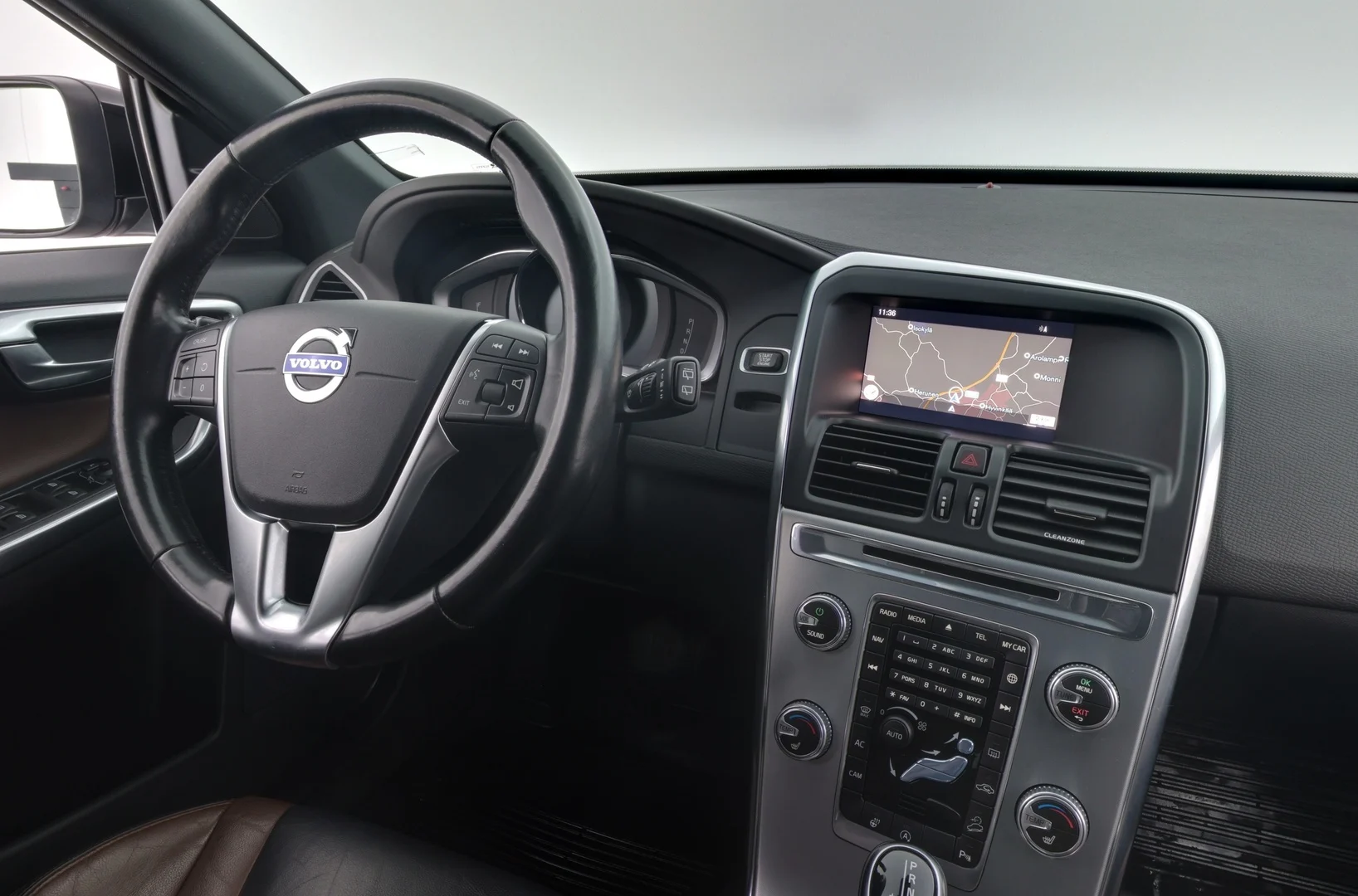 Car Image - zHRArdrsz5MKwWUmxNI73
