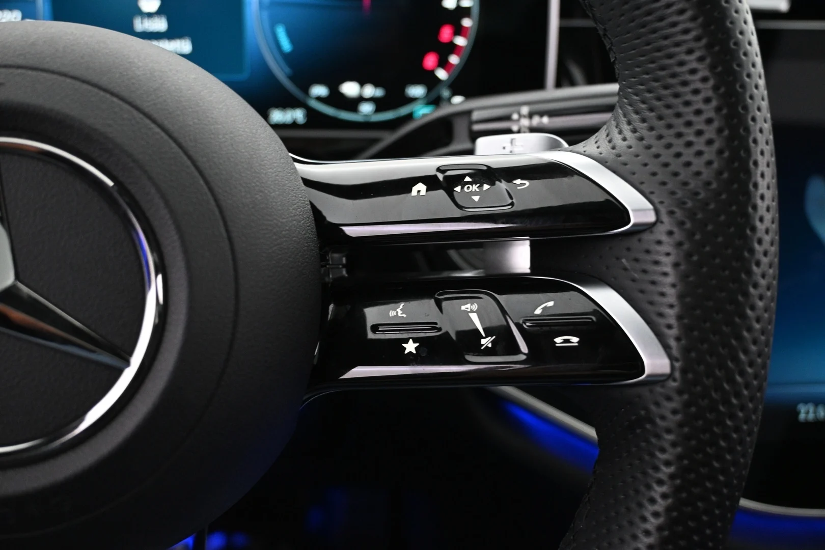 Car Image - 3fNff1pvpzOSn9Sm7QIuCR