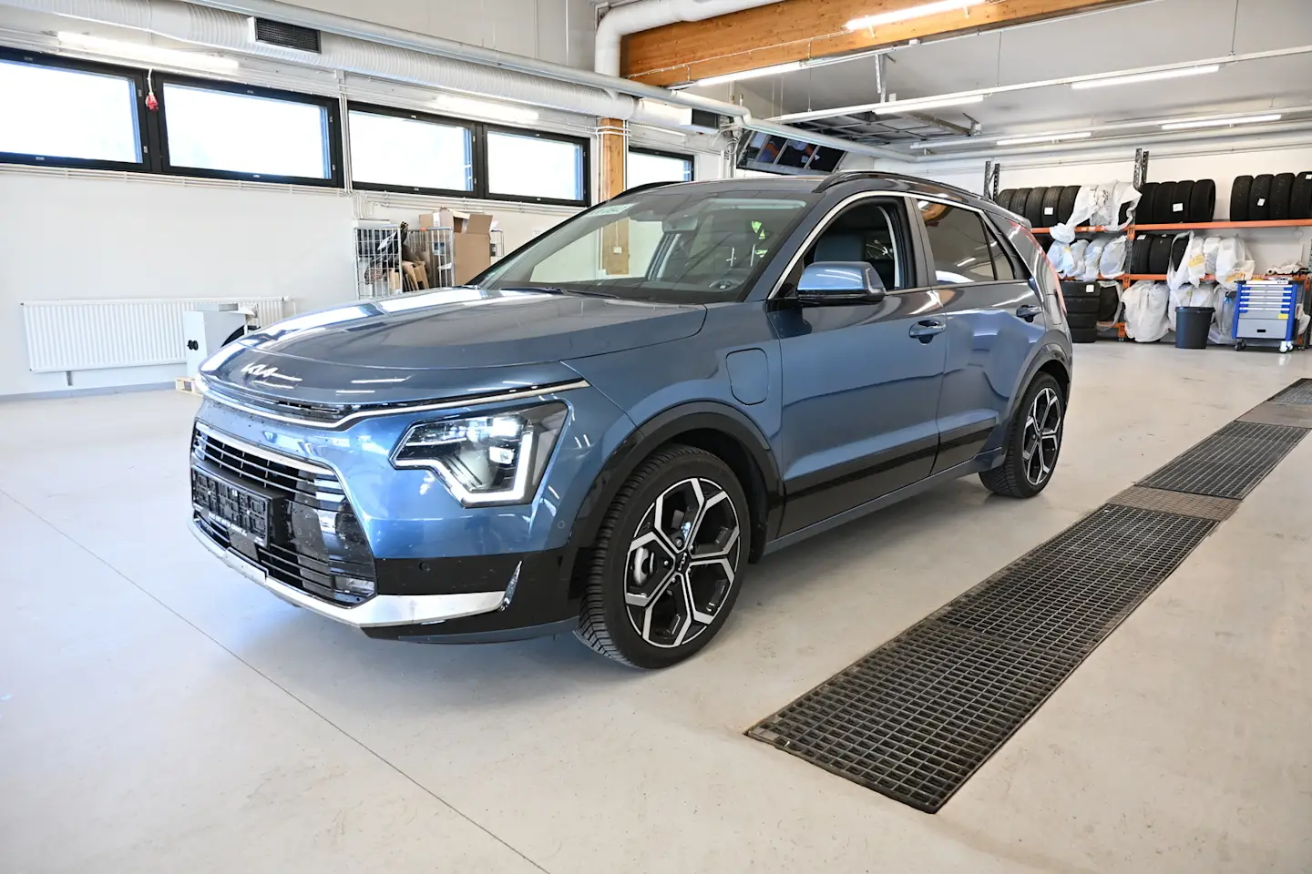 Car Image - 3c08YlzUougQkd9UJLWsWo