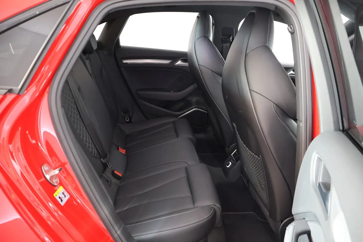 Car Image - 6RjbAmKPVLMCjf4Z5MgZCN