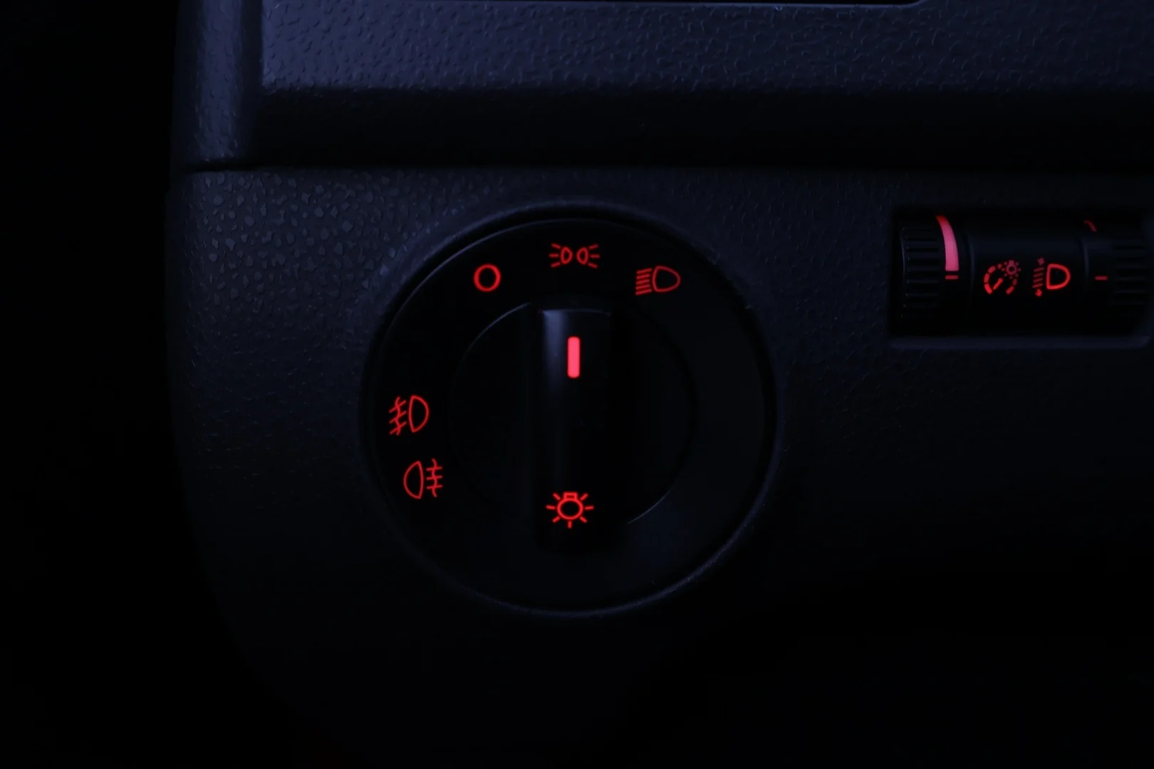 Car Image - 5btwxmljEbyCl0VYGv07WG