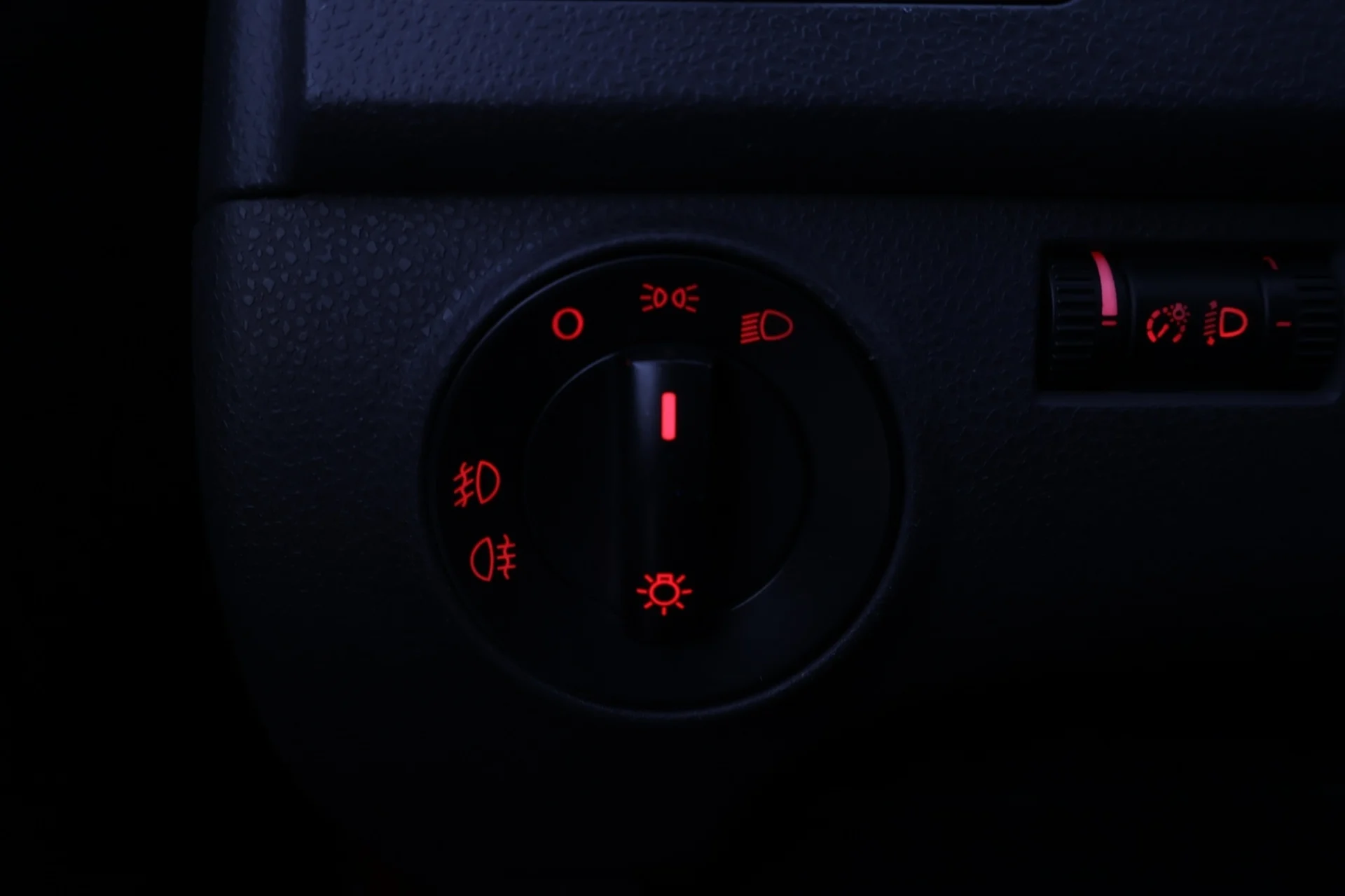 Car Image - 5btwxmljEbyCl0VYGv07WG