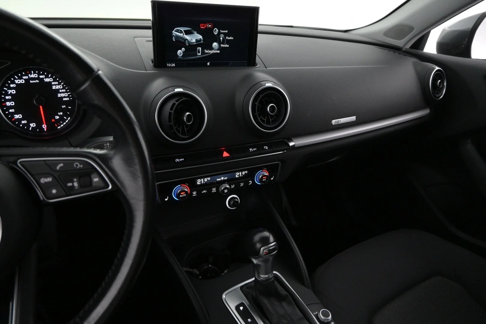 Car Image - 2rGMD2l5M6o9oUrx7TtkWC