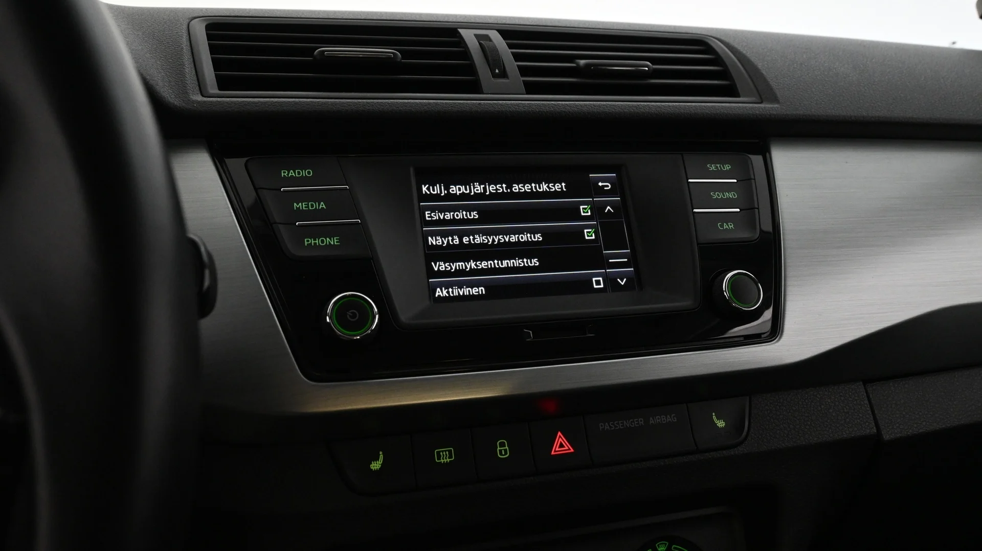 Car Image - 3t0vU4M1kBhniKABHfkFoh