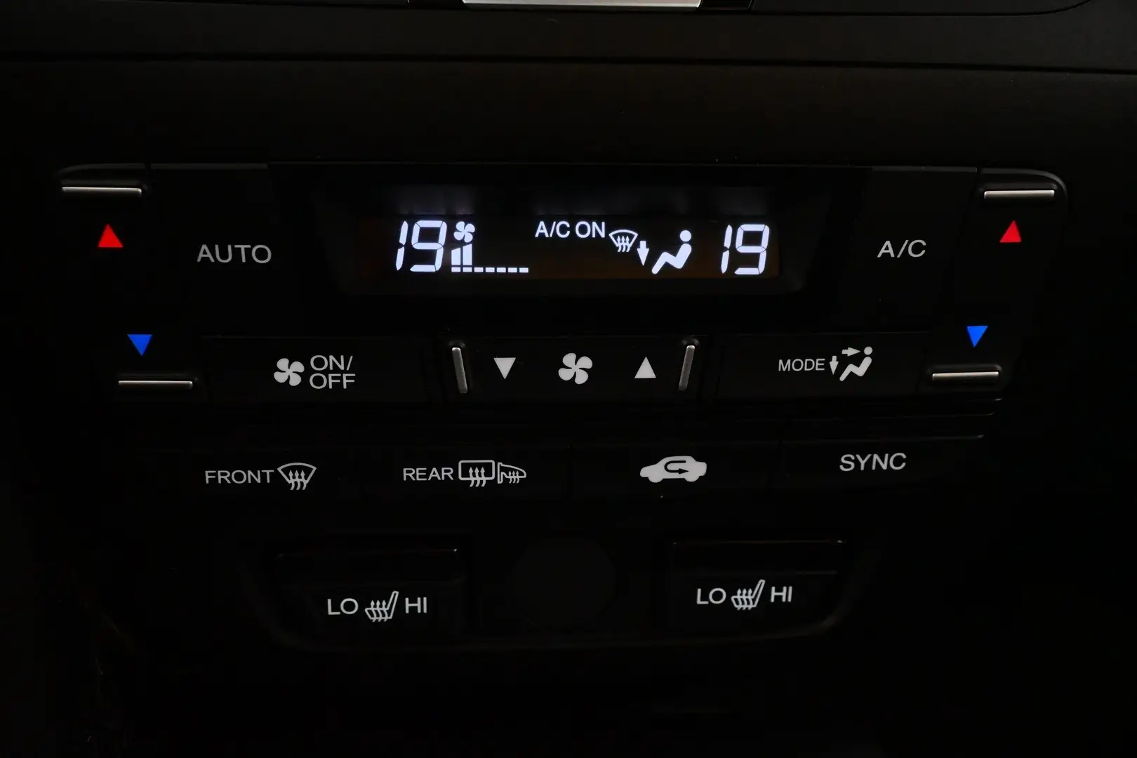 Car Image - 1qpTAIuq8hxO7BMdDopYsr