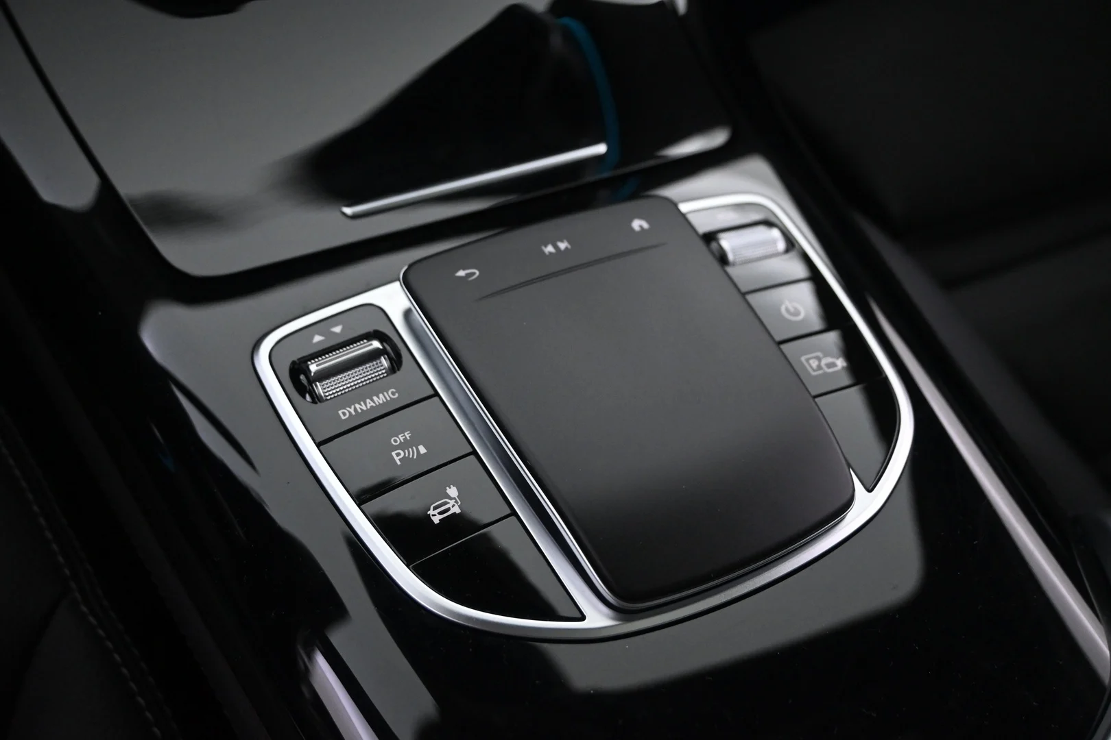 Car Image - 6IzijUMPMzayQINqGbFYQT