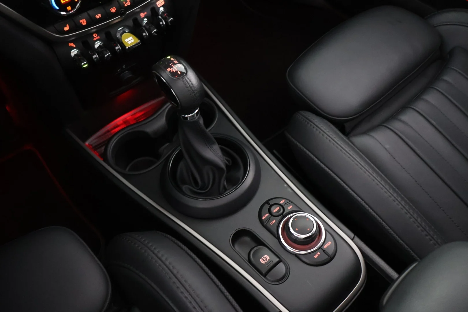 Car Image - 41PQO6PTS0g5j8Rm2U3eot
