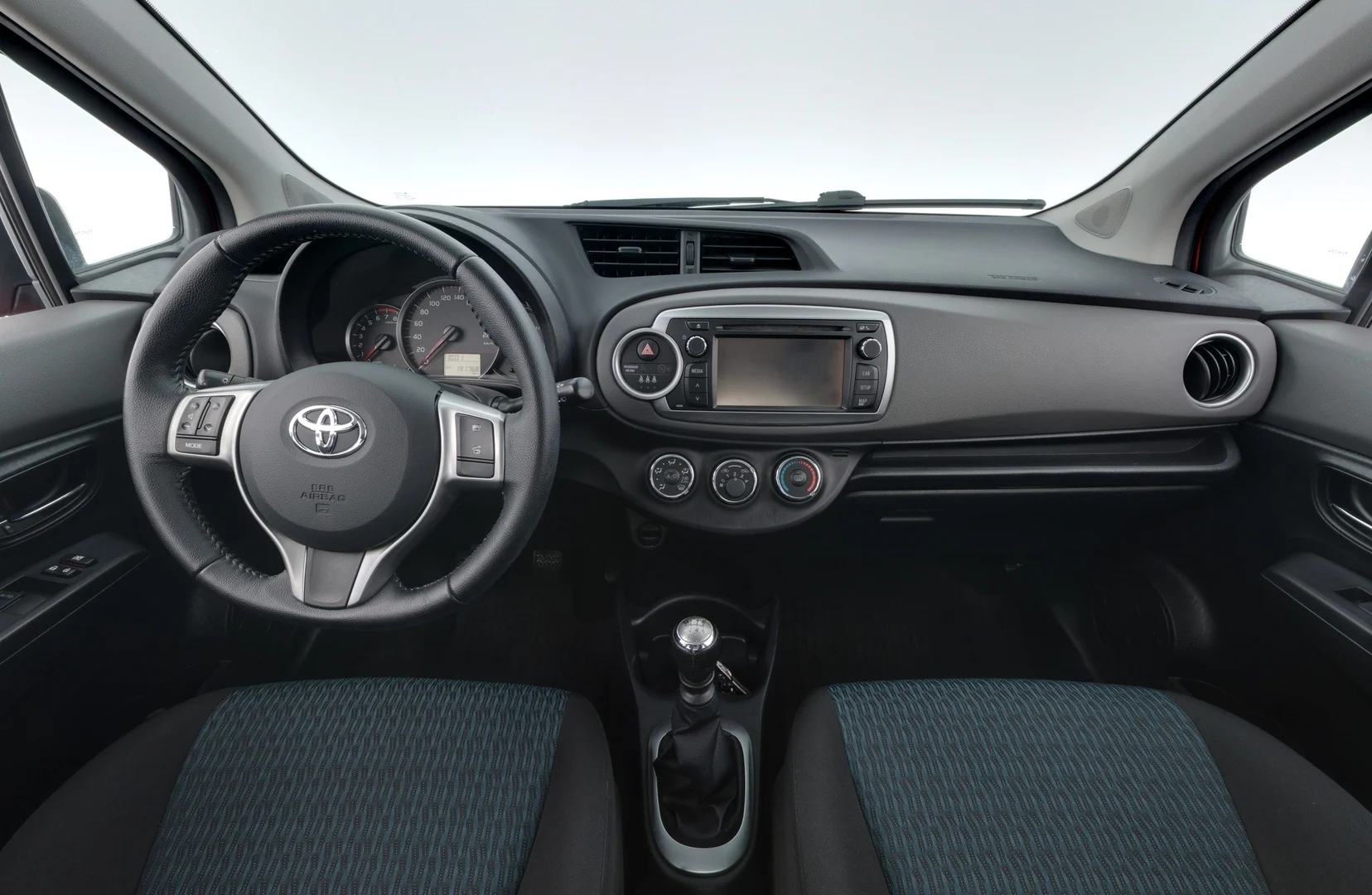 Car Image - 44Z5adCoq7ofXLmFSfxYs1