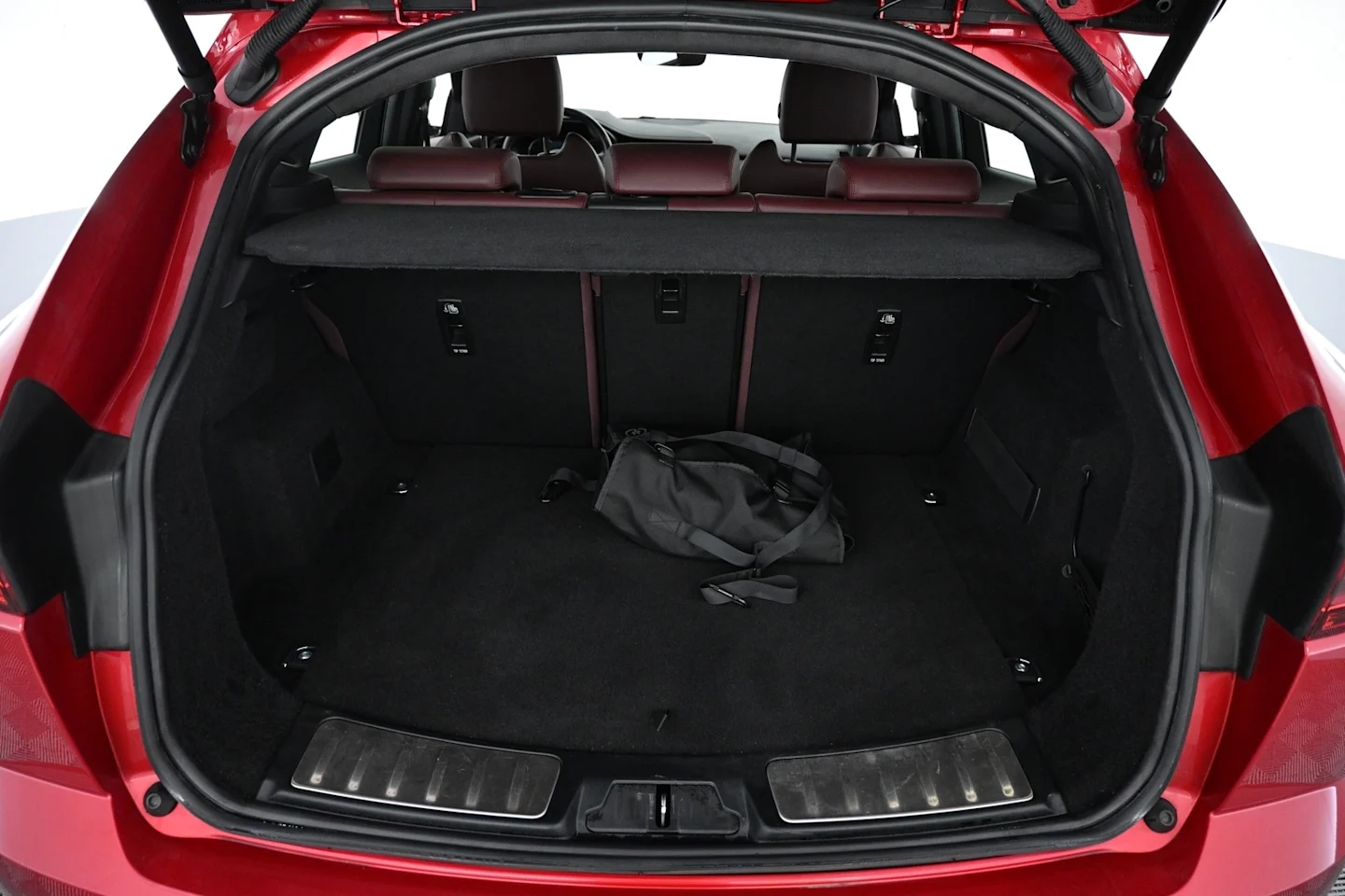 Car Image - NVcVSjhL5ZdJxB2aByztI