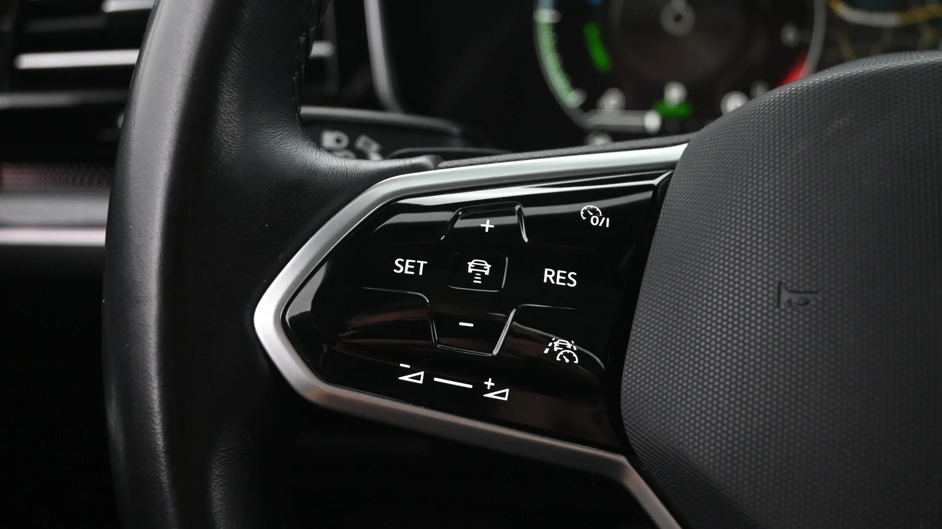 Car Image - 6xjzf3tRnFoTG9nTEXInLU