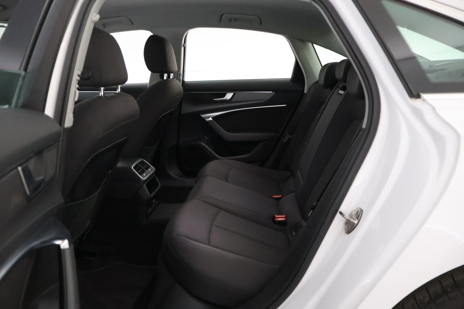 Car Image - 5L1OTJaJ0VXokvxLikw8T6