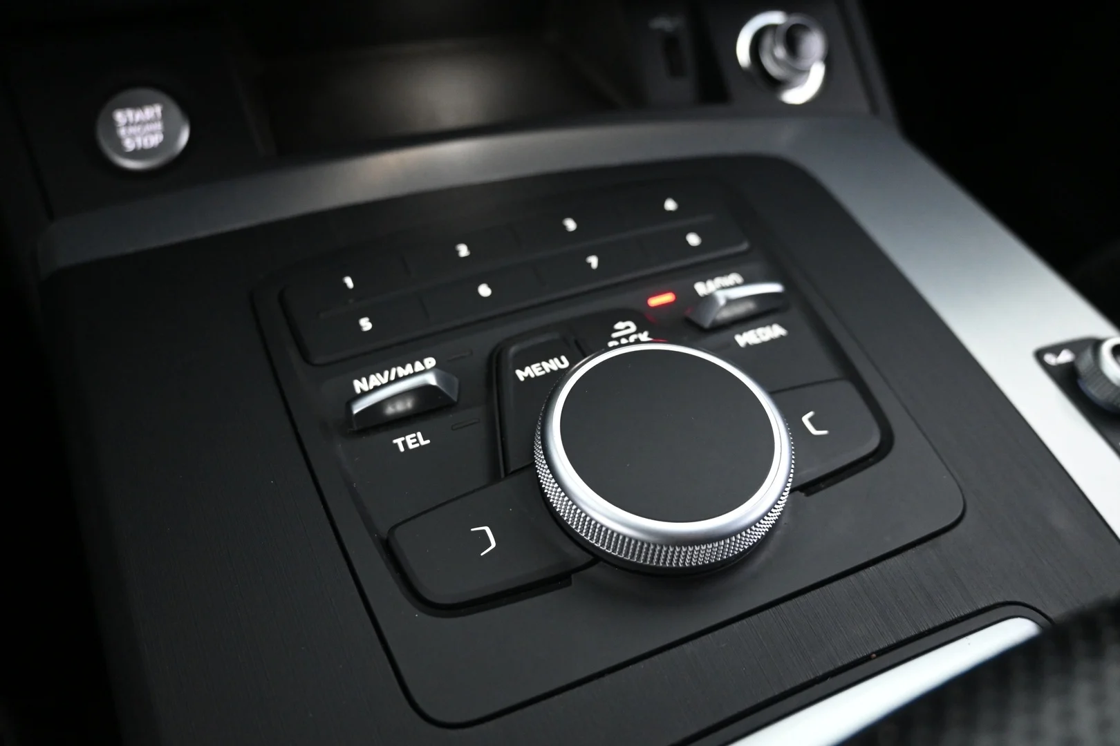 Car Image - 70O49zP8BYbRM4iS8Rh5cn