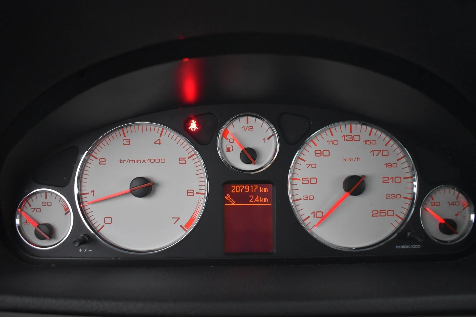 Car Image - lzfwZI20bJ0Knb7JqGROo
