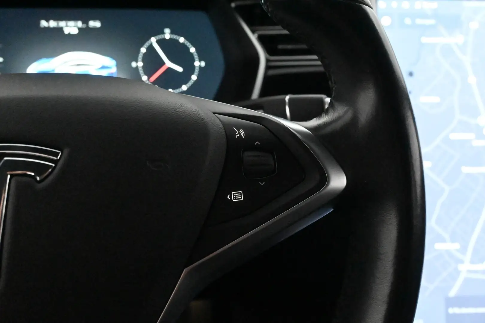 Car Image - 3BvNHp5g23zmnQydoPoaF7
