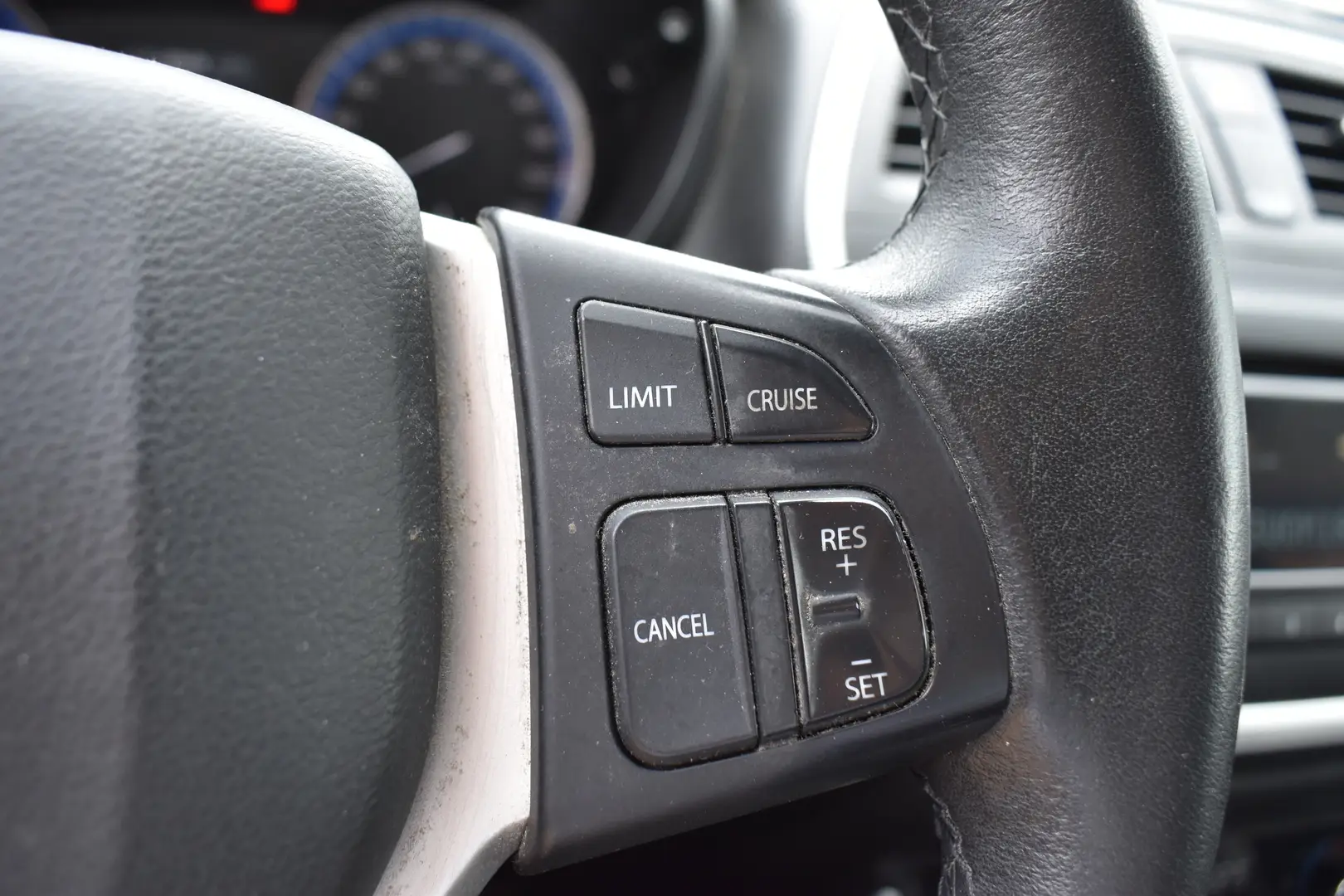 Car Image - 1bhObfmxYAMsyFAm6V2tOa