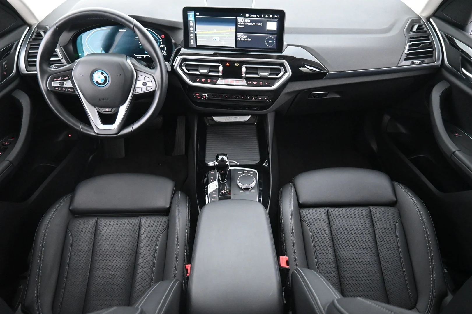 Car Image - 2LRrHMYCHQPuyW3PVj8lou