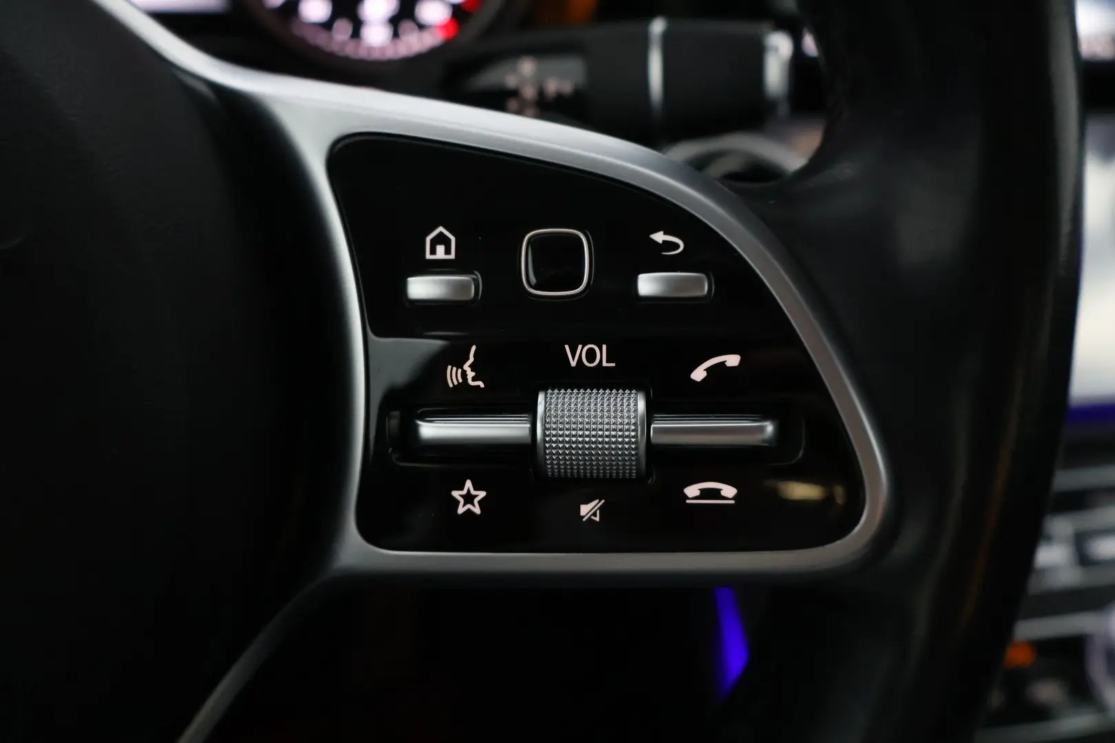Car Image - 2OS83CCrhTjmdkDiHs4hvc