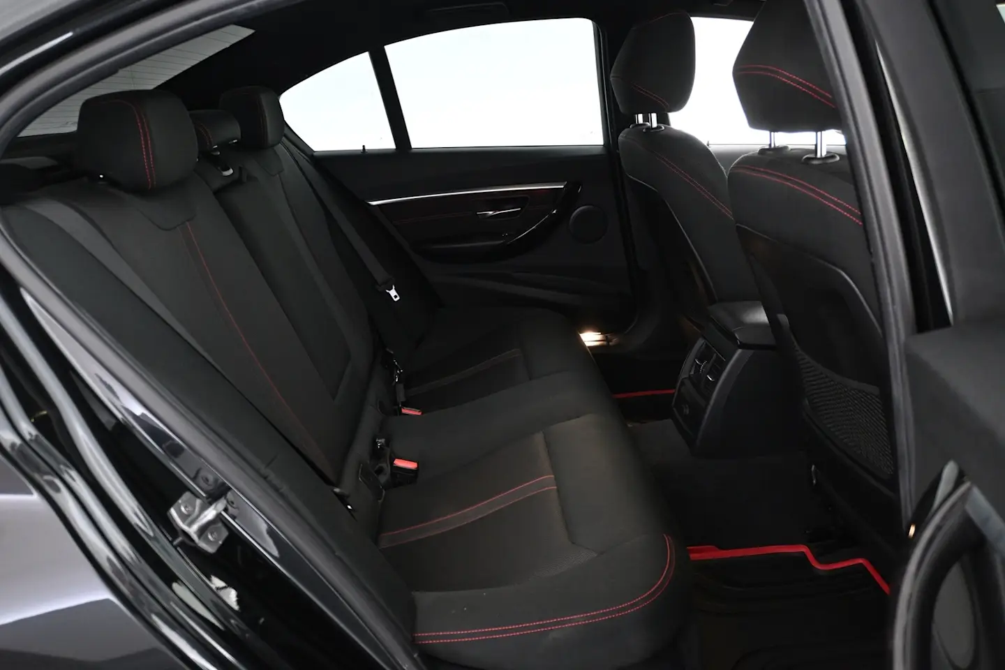 Car Image - 9wUrFsry32HuOTxy7sgyb