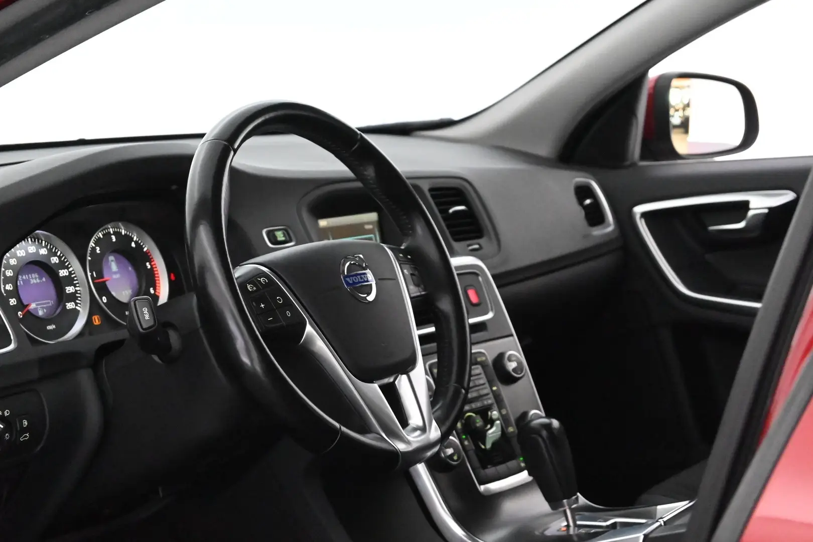 Car Image - 2GJVSQWdj8zyS17h87Y1gX