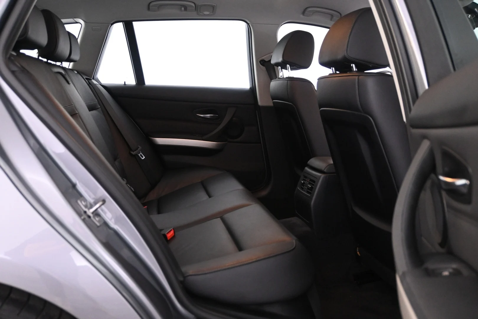 Car Image - 0DFxCGJT9LxvFWG4Mf5LY