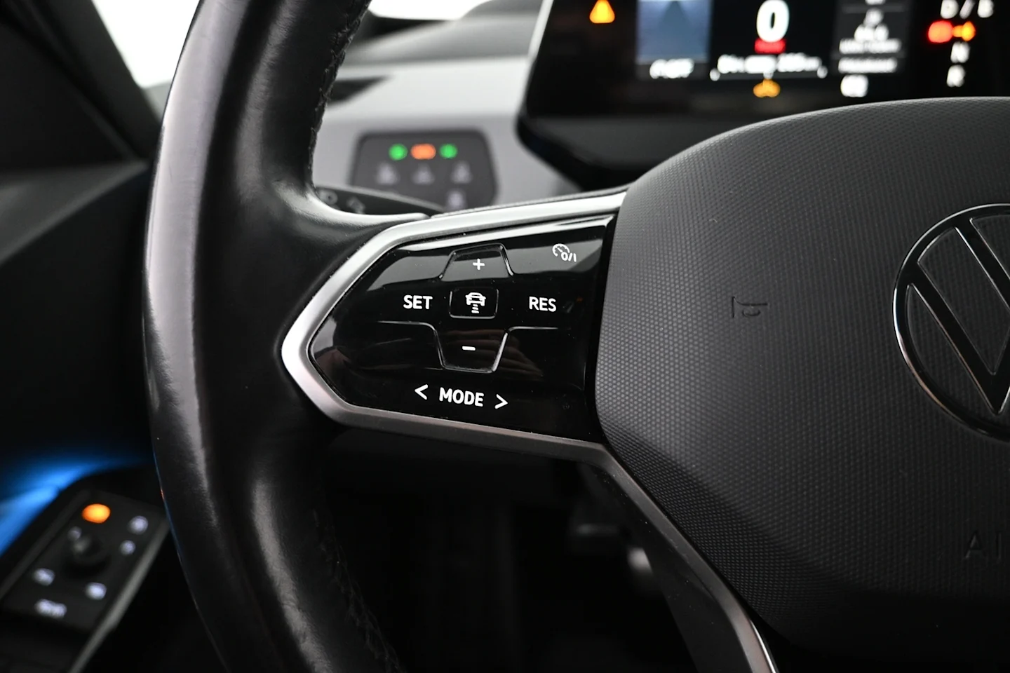 Car Image - 3JjVdBmEBbhL36DG2WmmeD