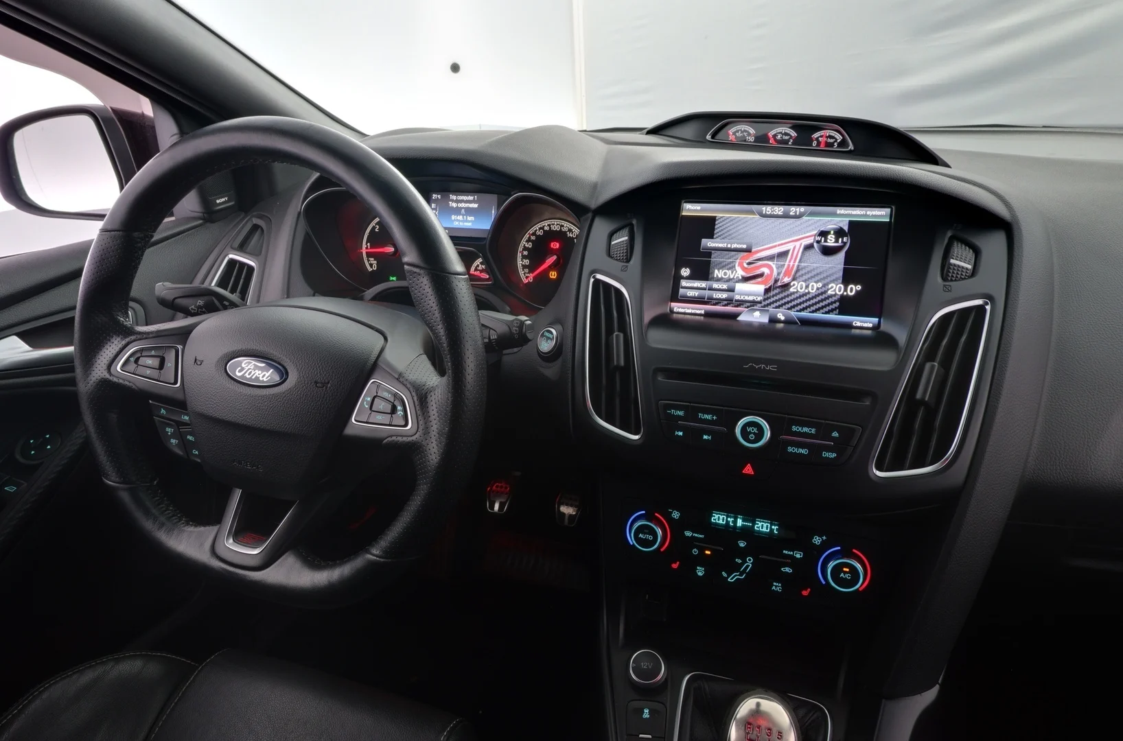 Car Image - 7ze8eVIVTJbPgFachU5IP6