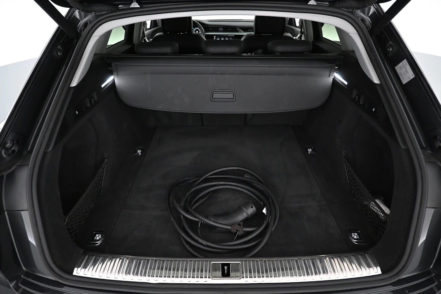 Car Image - 24sD6Bo5vEAe1jEE0vrRfv