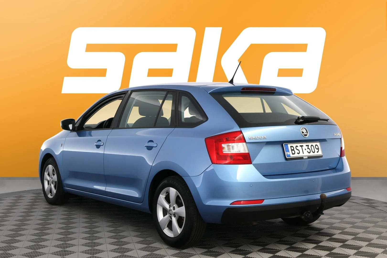 Car Image - 3ncN4e7W3SCOA7rIabWznN