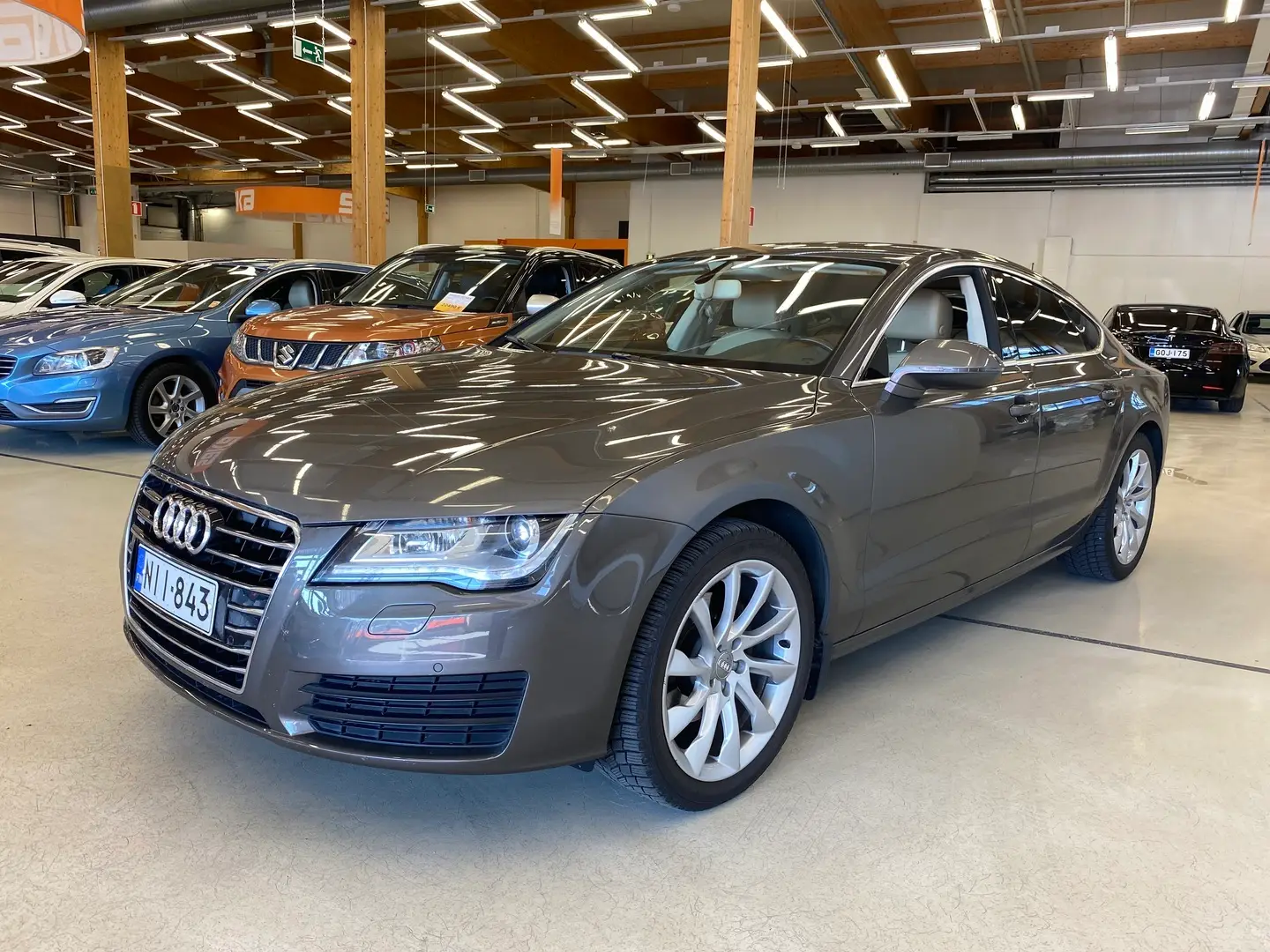 Car Image - 7Gj14O4VX36msYuf3JEw6K
