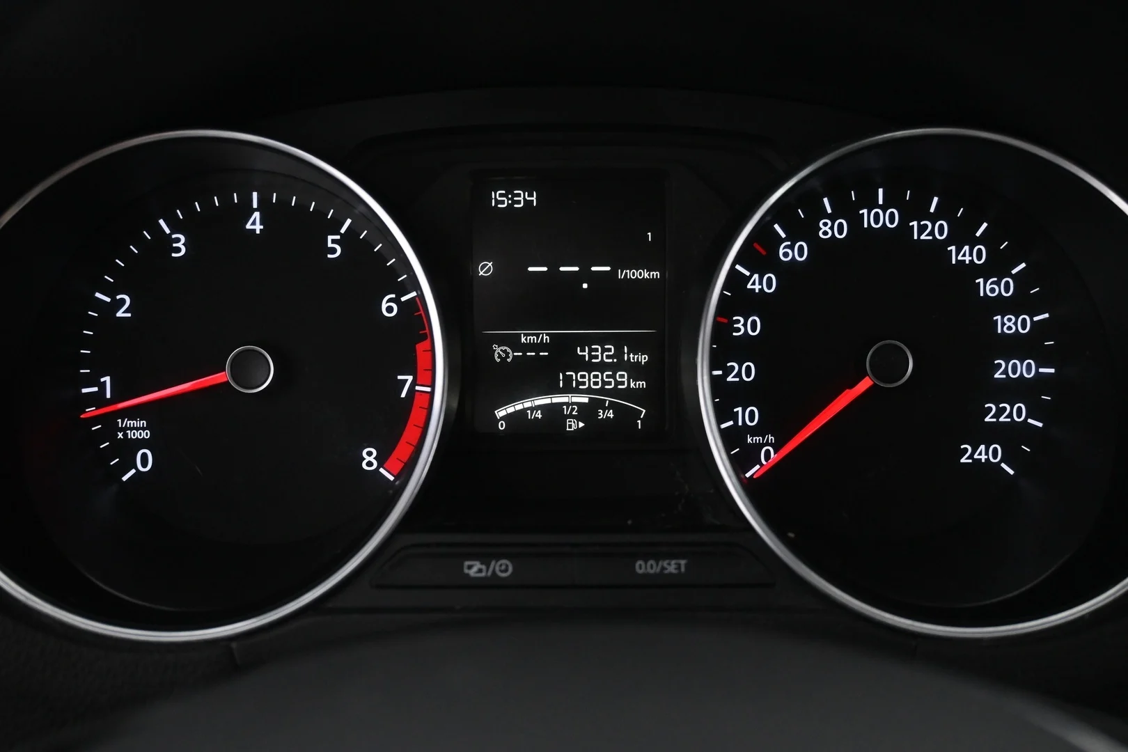 Car Image - 4YWQYkJFVeVsLOaJwW20iL