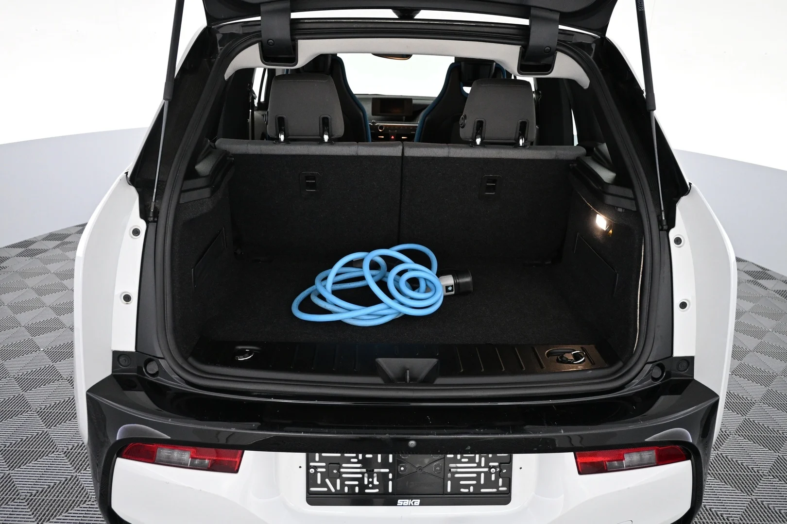 Car Image - 1Edgwpqk5KLtJBtUOZVNCU
