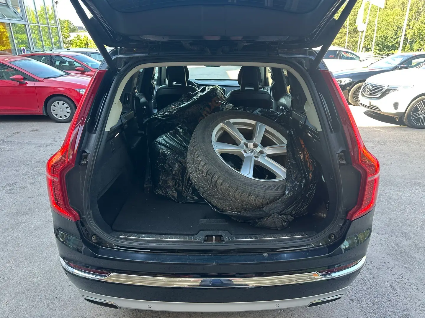 Car Image - 74tuKzJtCYMQ0cCaawyKKt