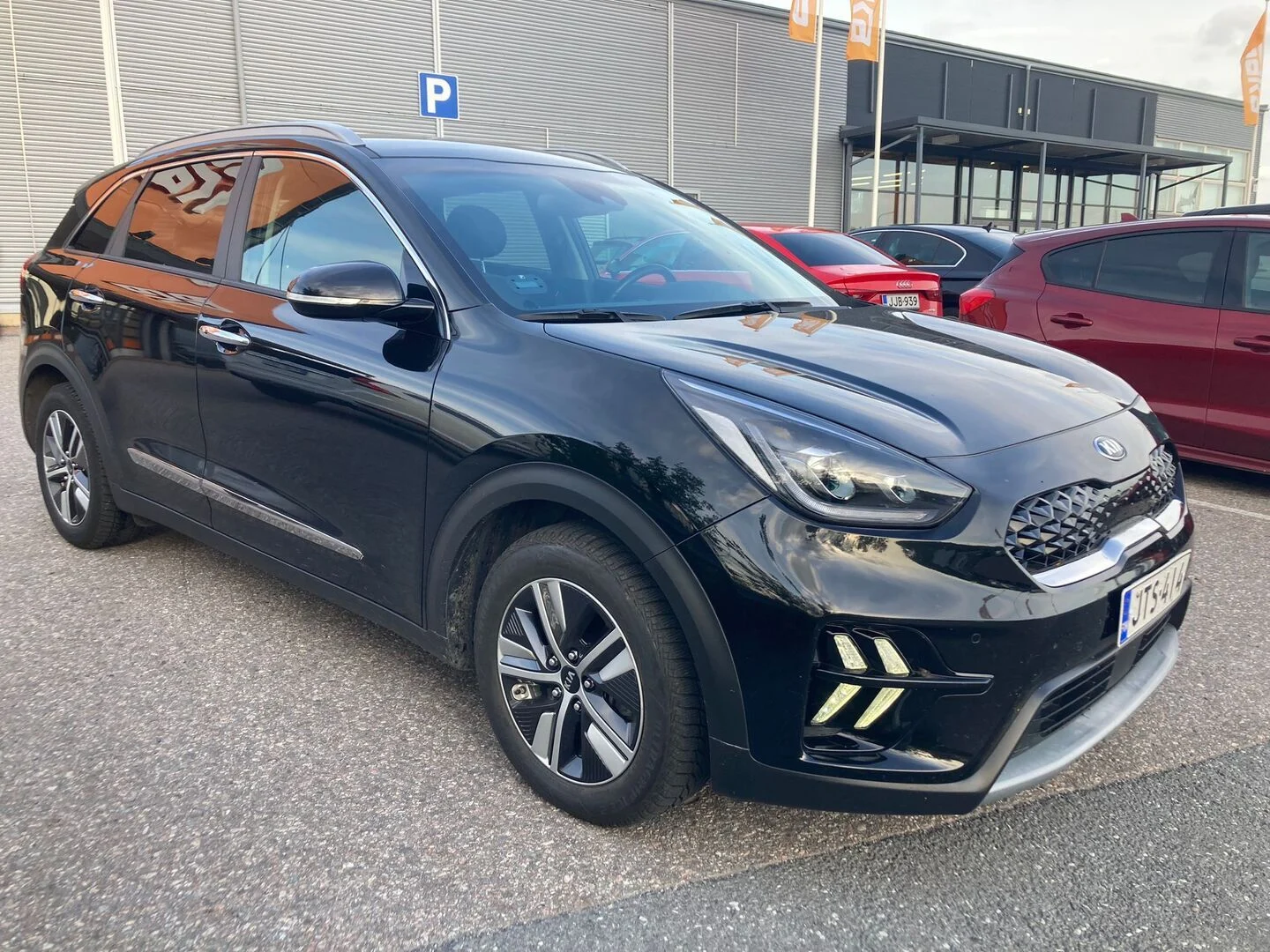 Car Image - wUcTHfliXlhlJaqEWqkXj