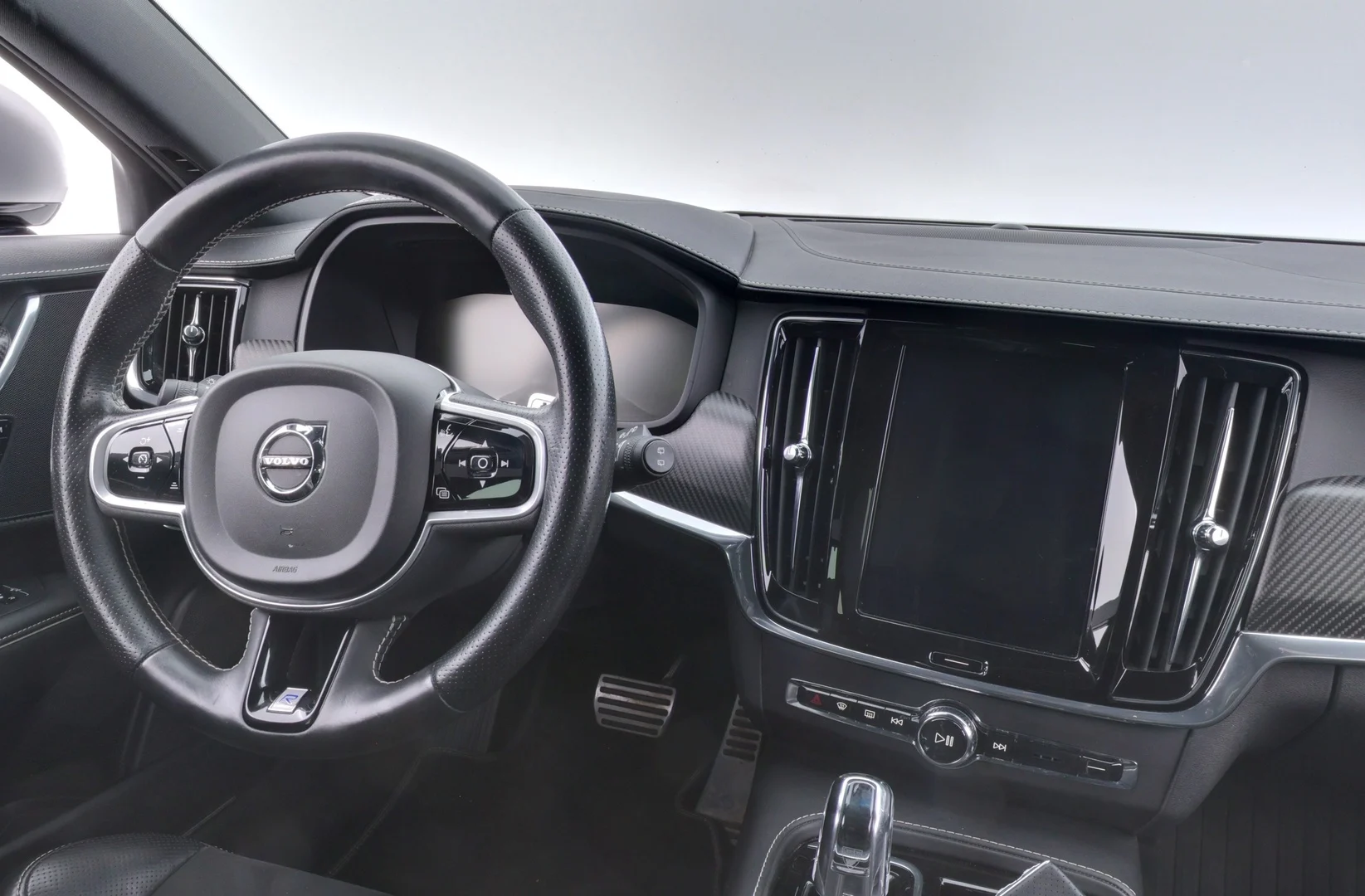 Car Image - 7yIu03zoNdS25YDColf2ev