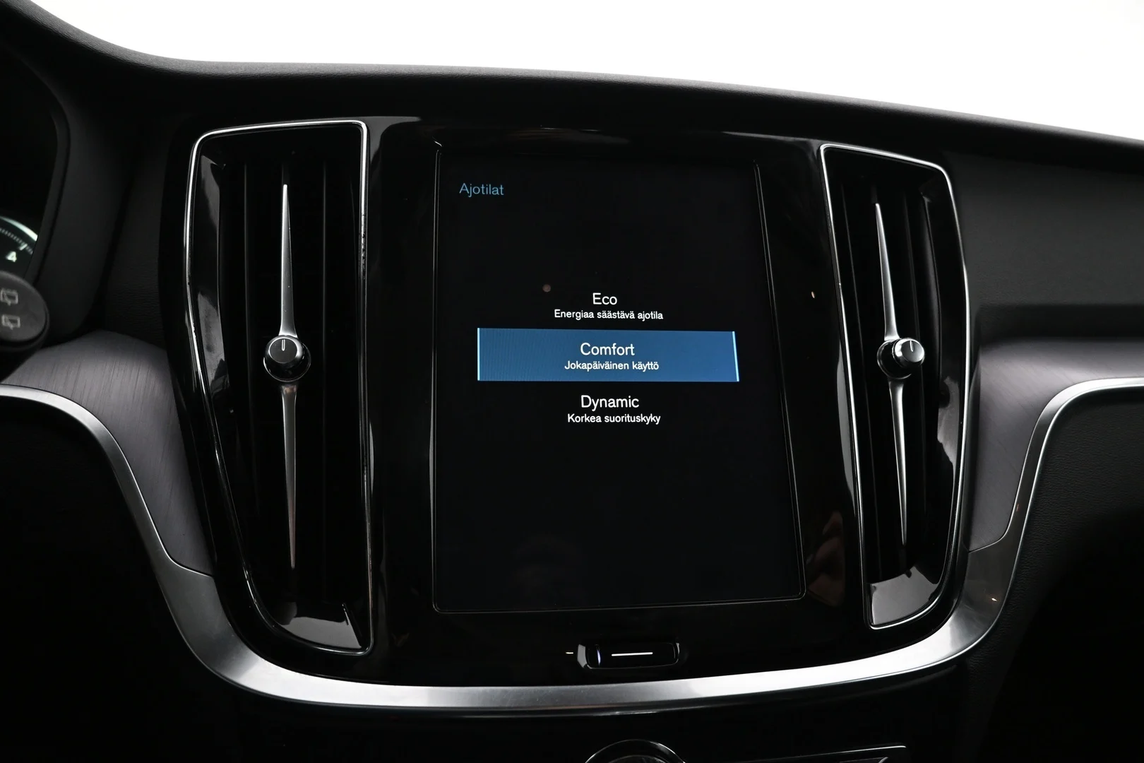 Car Image - 7A0xCciSkDr8QOfvVRblFs