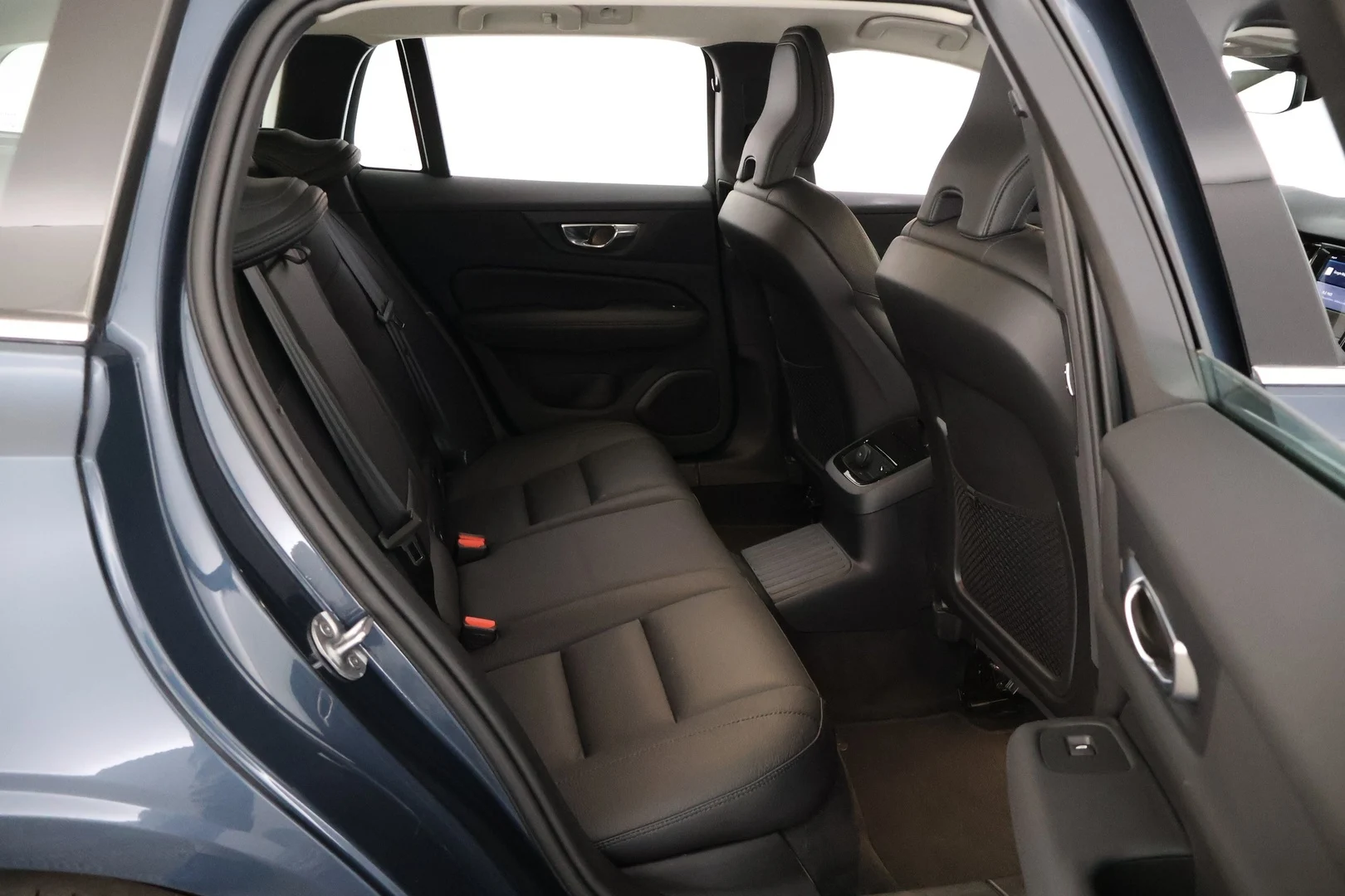 Car Image - 77r8kNA8hCe7REulslDRFe