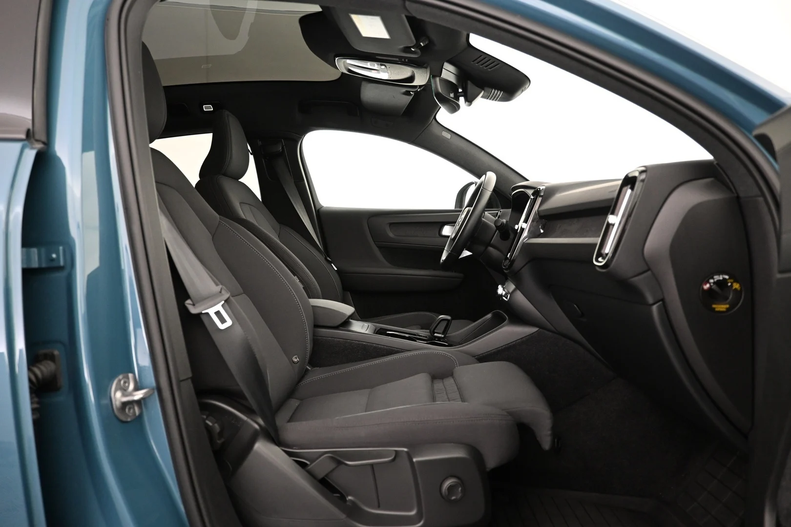 Car Image - xG4PUqfnUjIDeuW6HQeOh