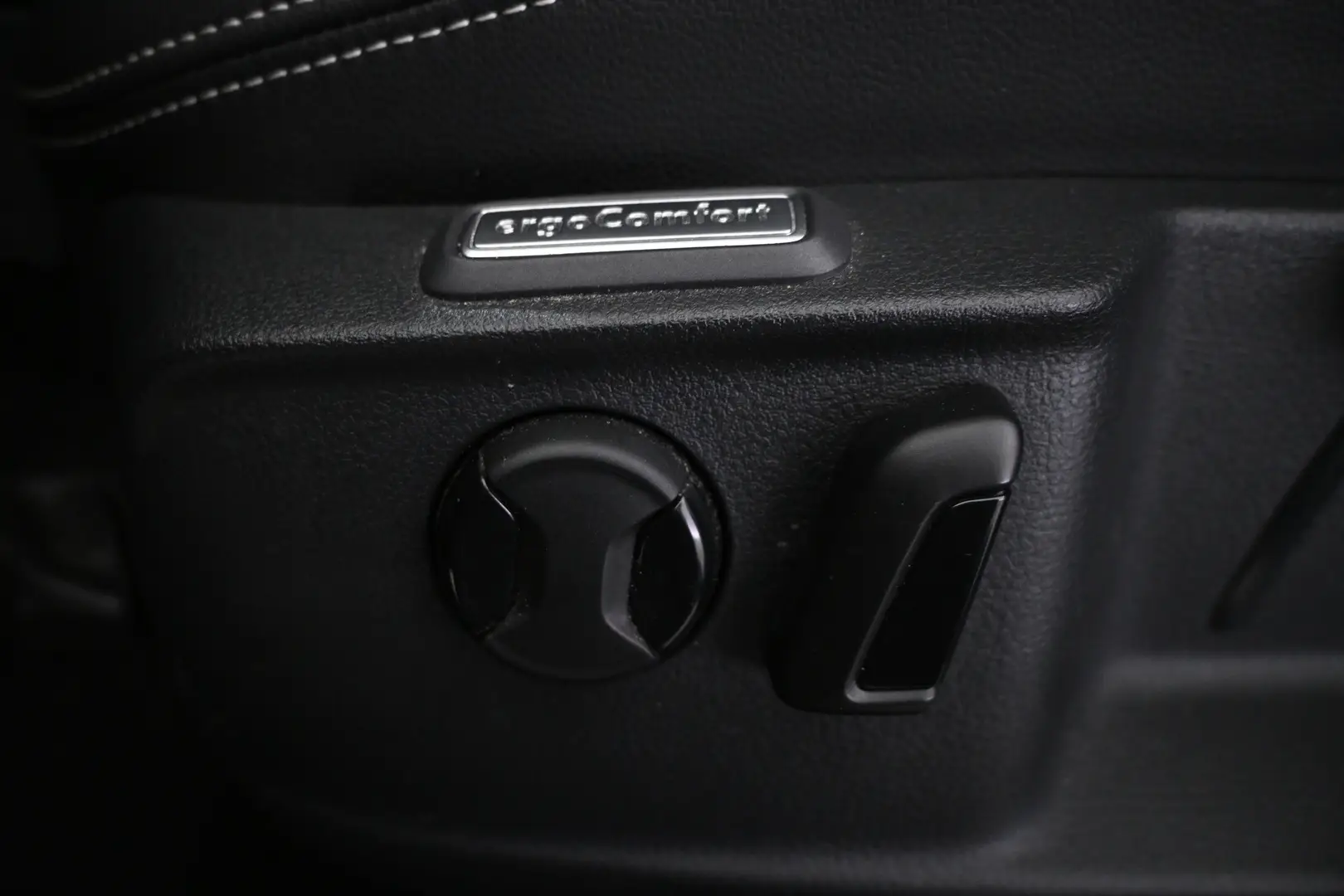 Car Image - 7oJlLegCnxBalErbAMbCQ0