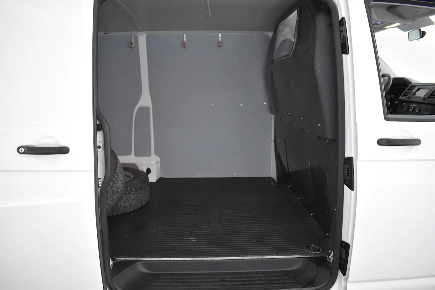 Car Image - 6J7ICfC44G9RK4XHUgiNnH