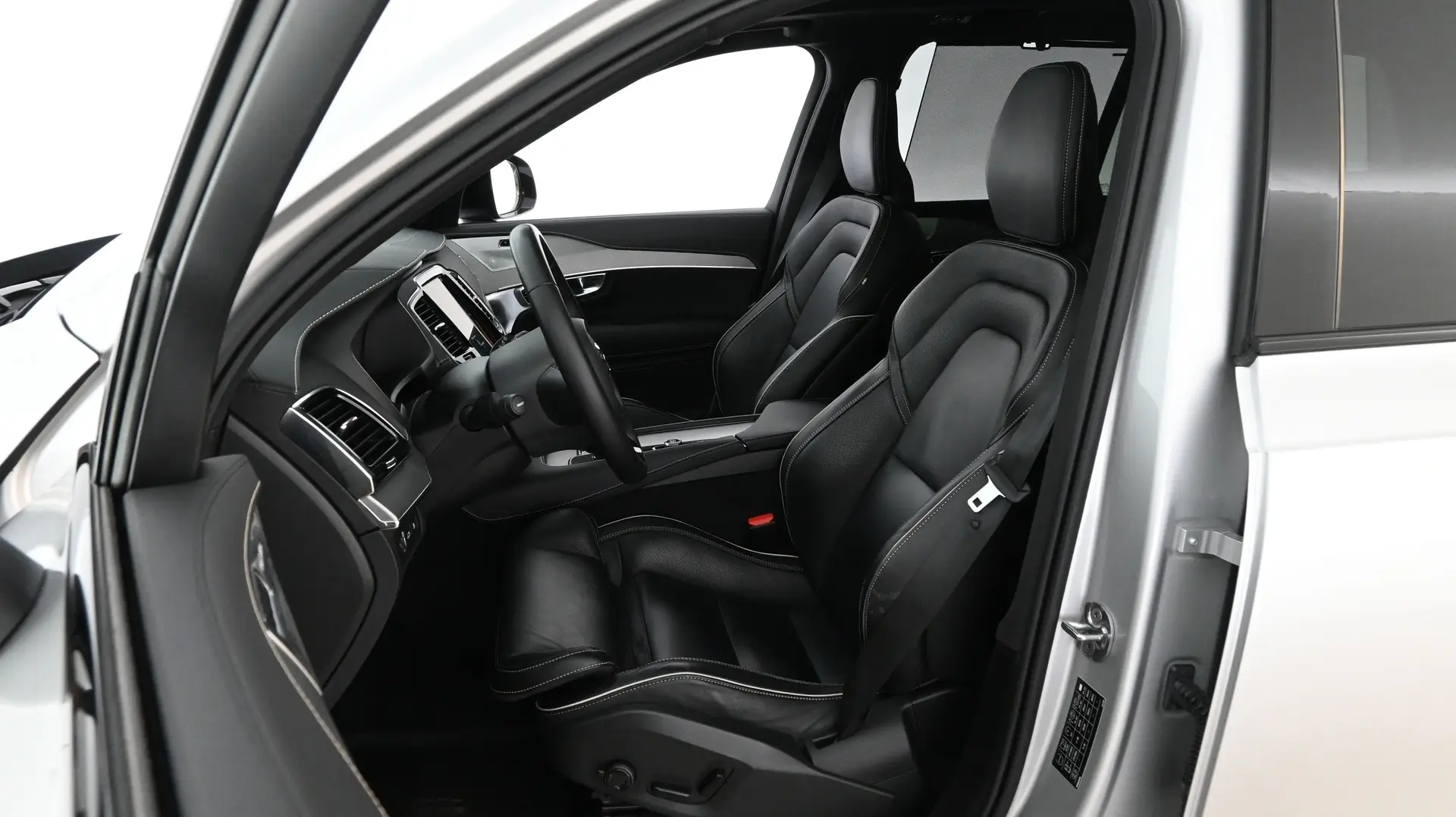 Car Image - 1UOdxTNotaofxFc6s8C5pN