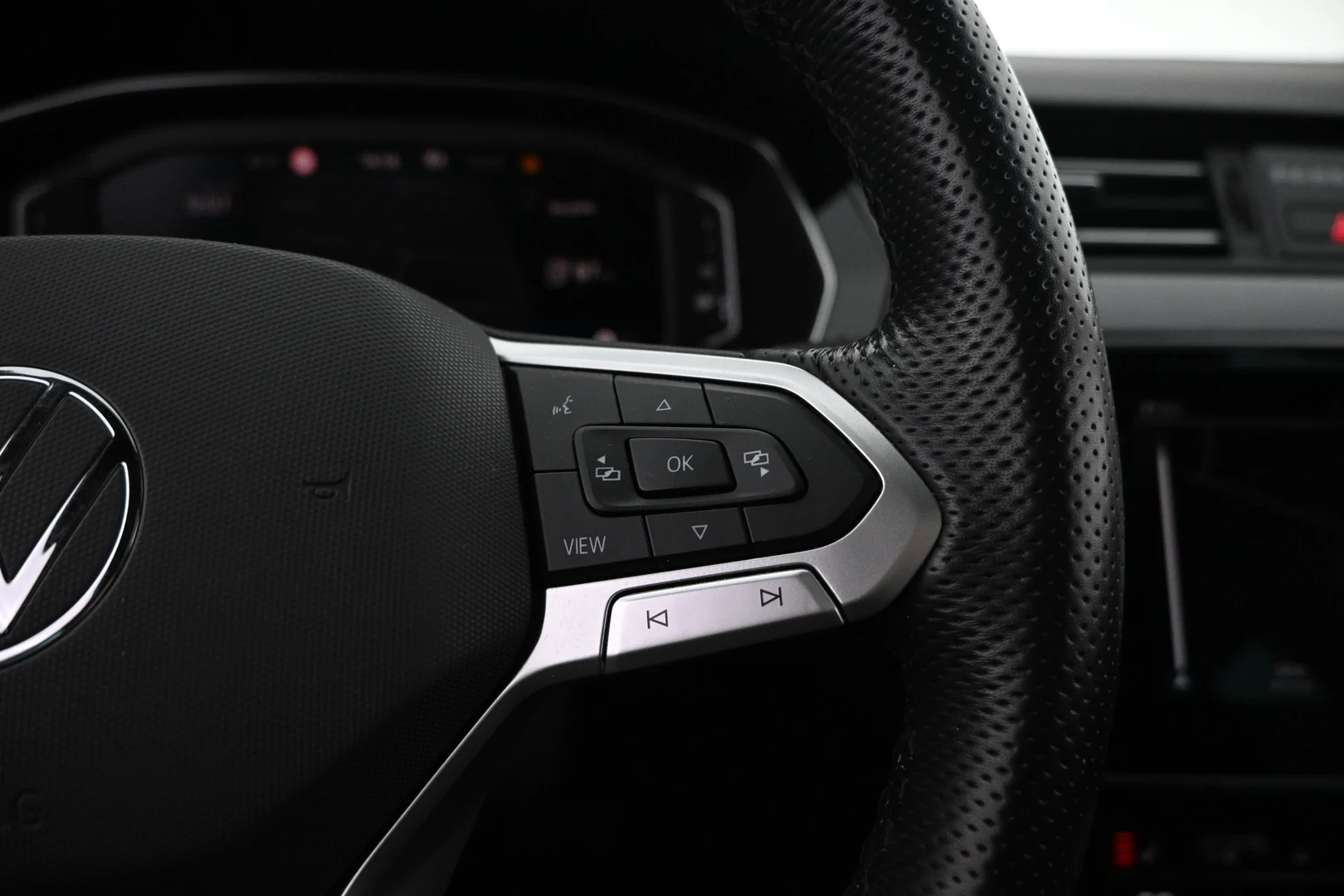 Car Image - 7Dlrm9B6xt6XNtJbBTeuEt