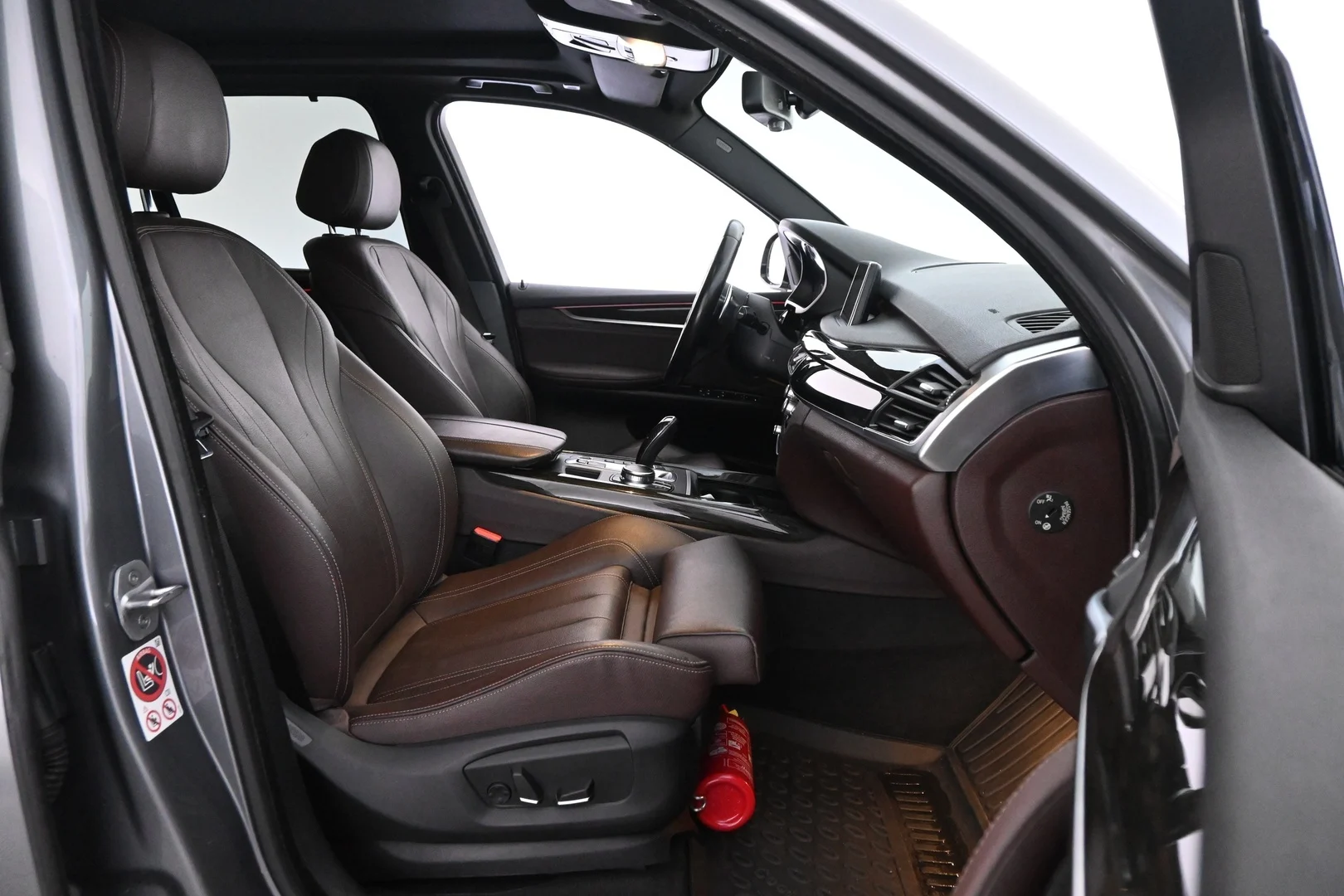 Car Image - 2fUku83E9jcAMM7Qt8y10m