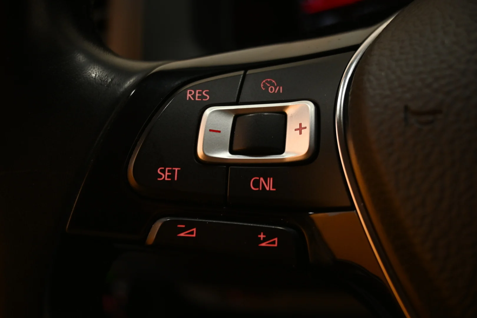 Car Image - 1Edraztgge8INnCCDYbMo8