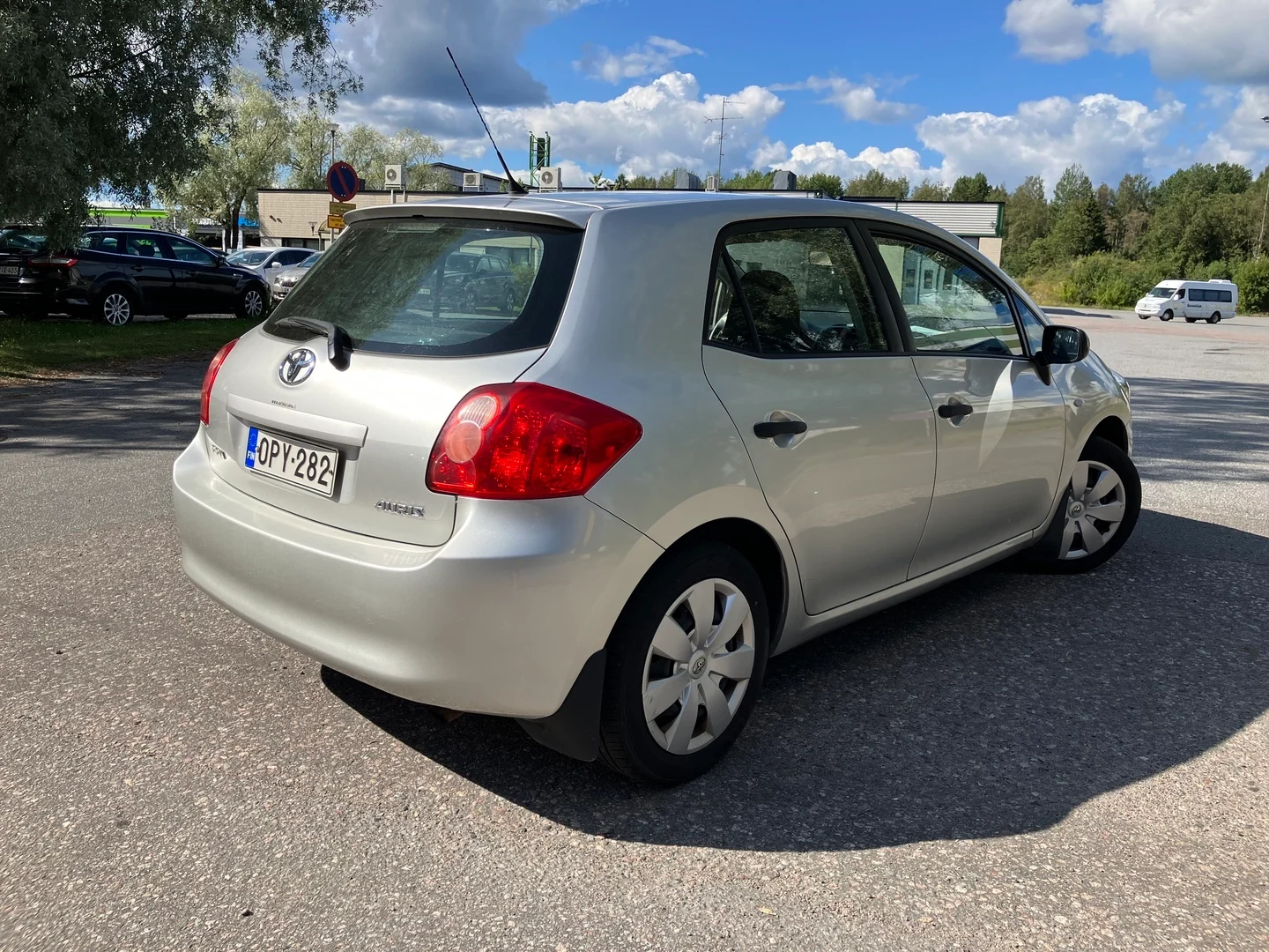 Car Image - 2rD78yTmOlVrgECNfAahNT