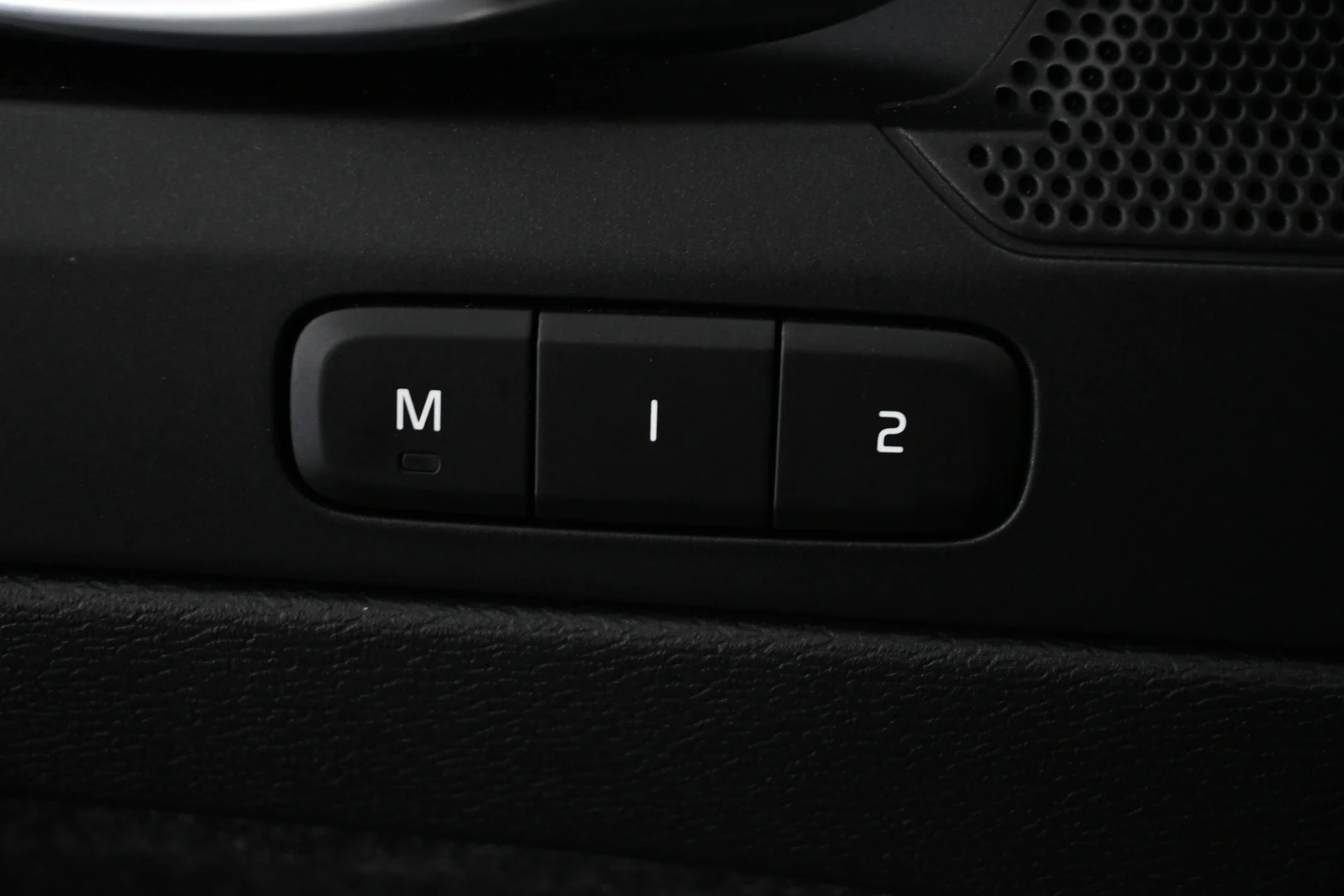 Car Image - 2sI1FRSZGUevcpScCOESdR