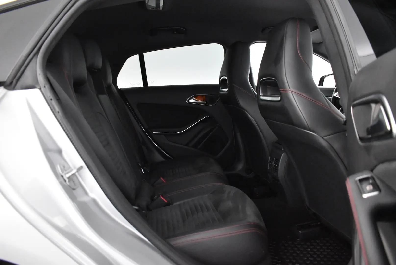 Car Image - PCyGdQtZttW0rWji9Cgtr