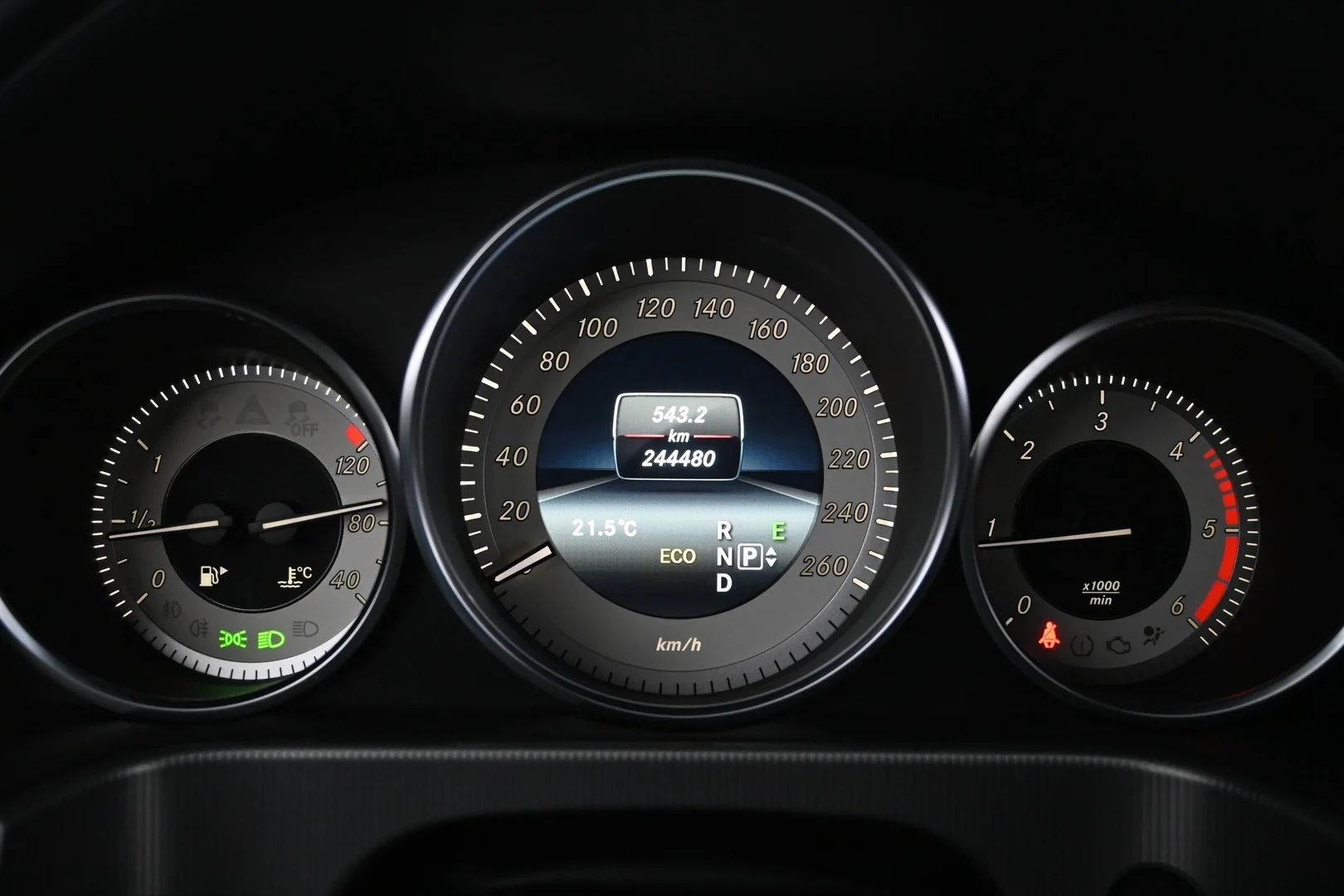 Car Image - 7f5pCwF9uInhlxrvSJ9yFF