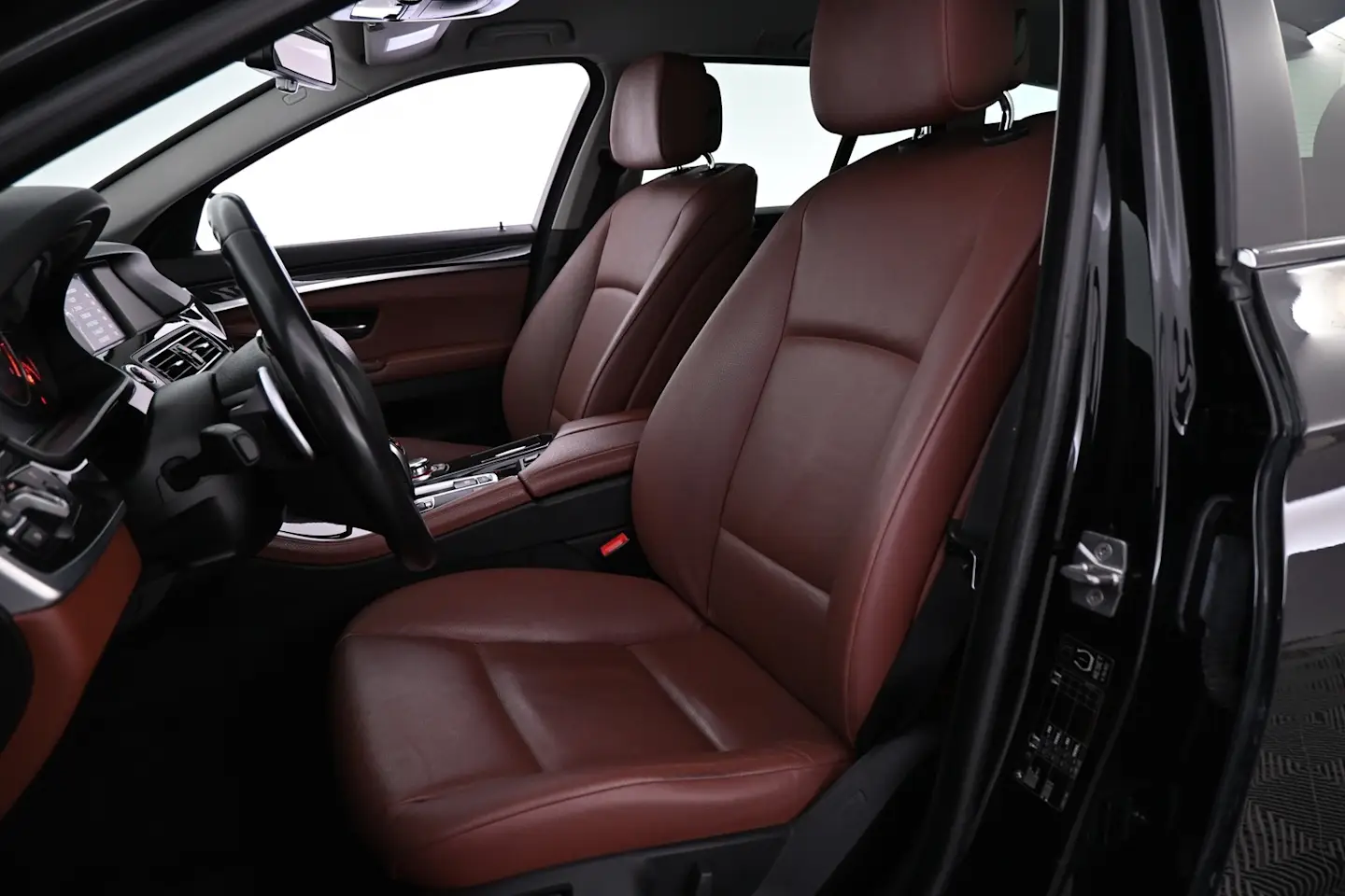 Car Image - T1eDD4zF2K8G1tlfFP0kL